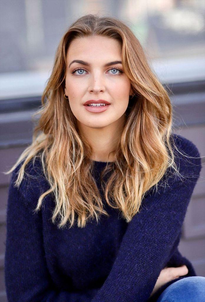 actor Anna Dahl large photo