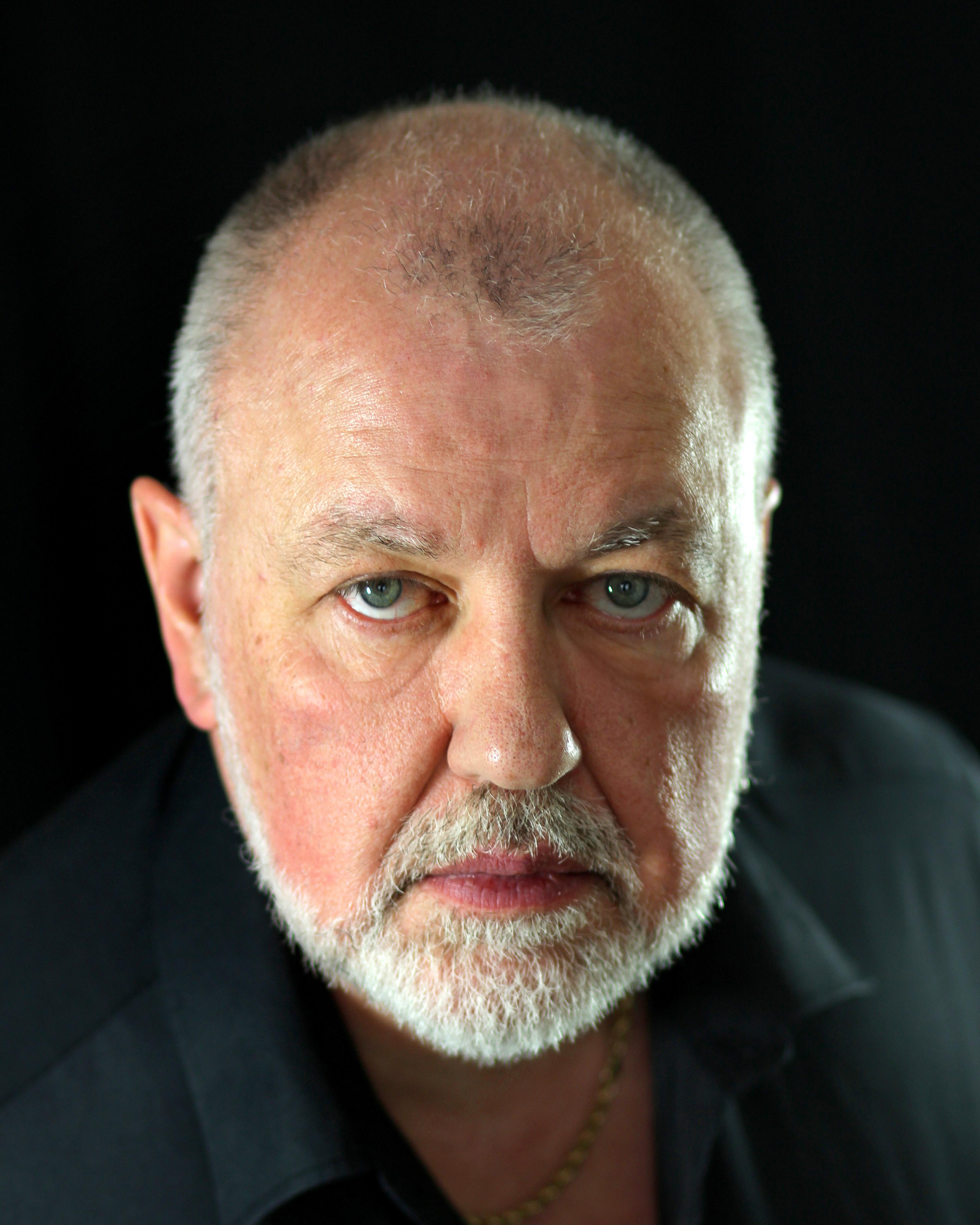 actor Pierse Stevens large photo