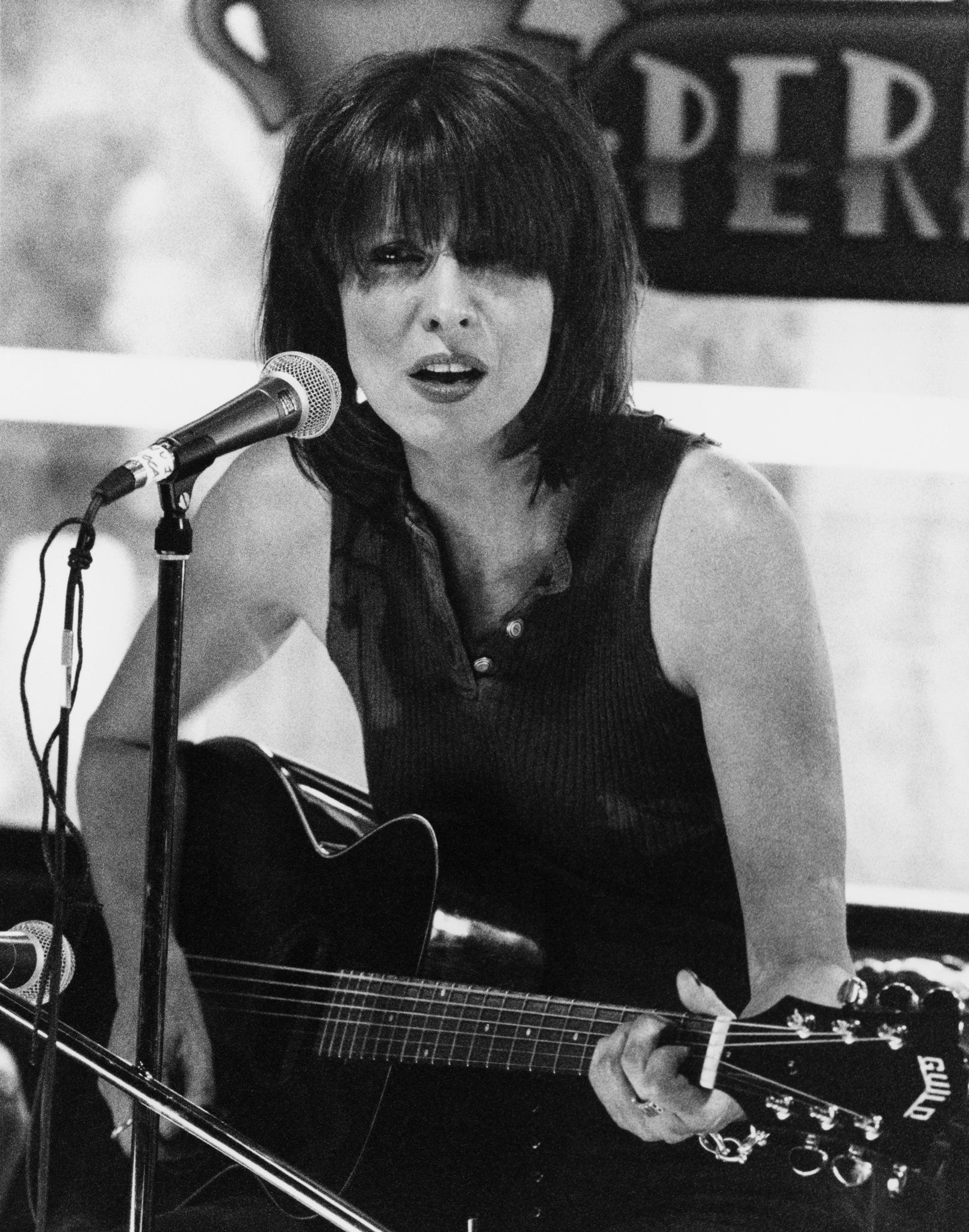 actor Chrissie Hynde large photo