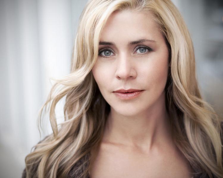 actor Heather Beers large photo