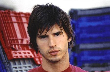 actor Gil Hacohen large photo