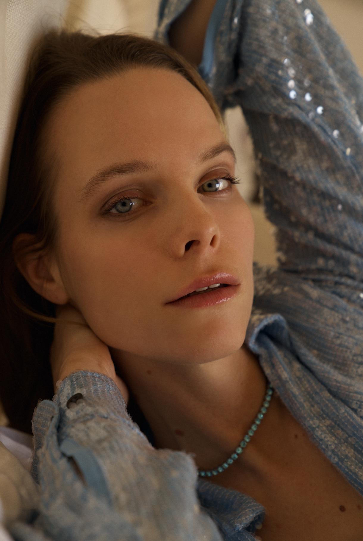 actor Nike Martens large photo