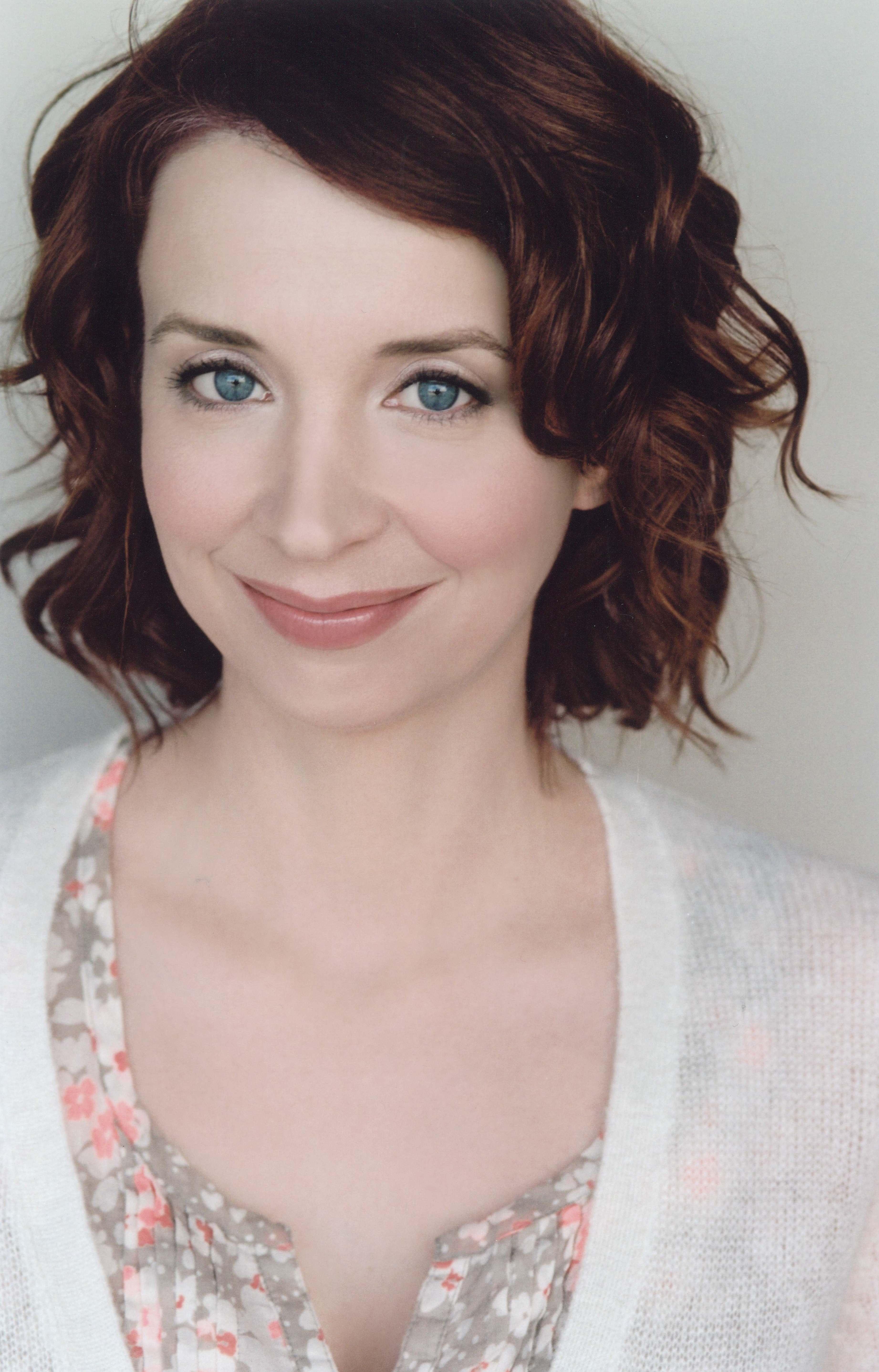 actor Erin Underwood large photo