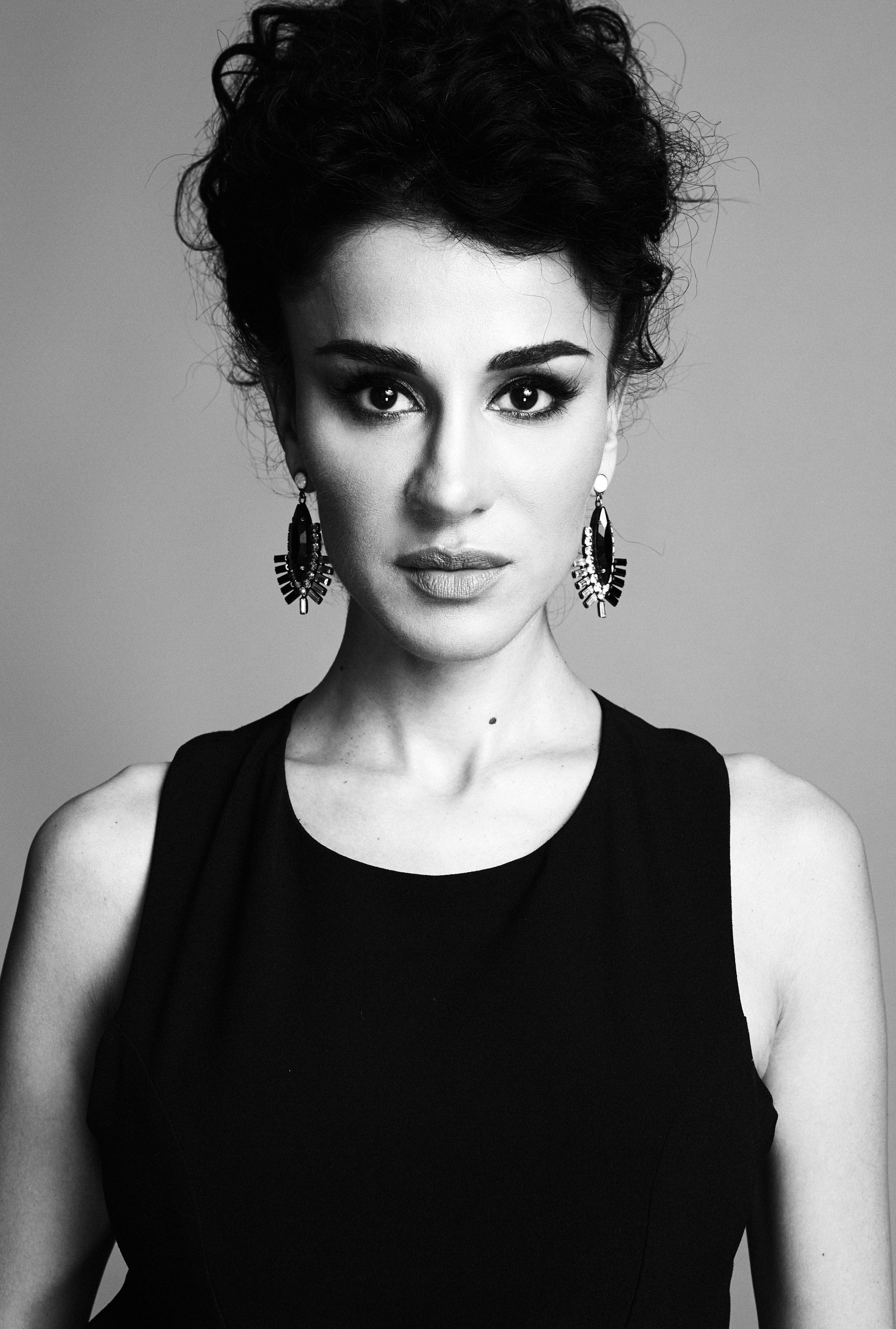 actor Layla Alizada large photo