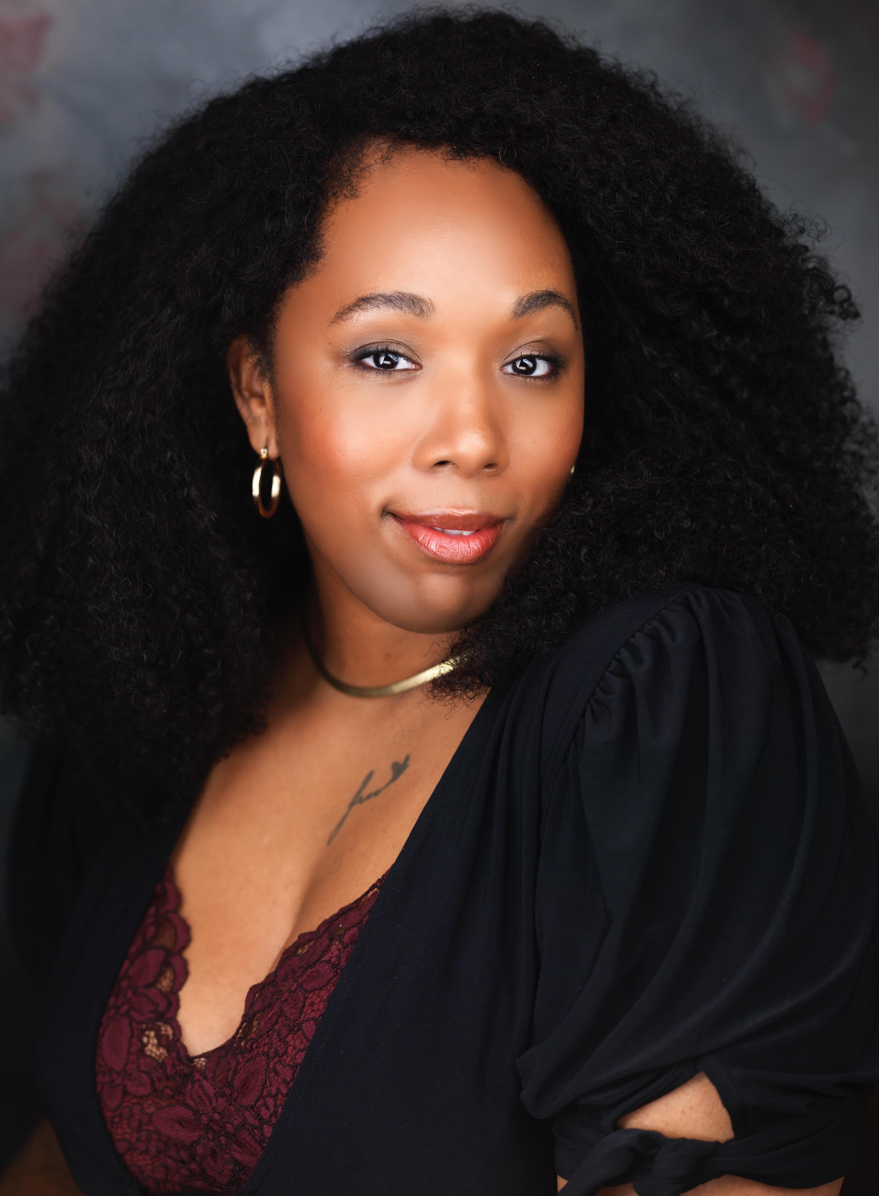 actor Ashley-Lauren Elrod large photo