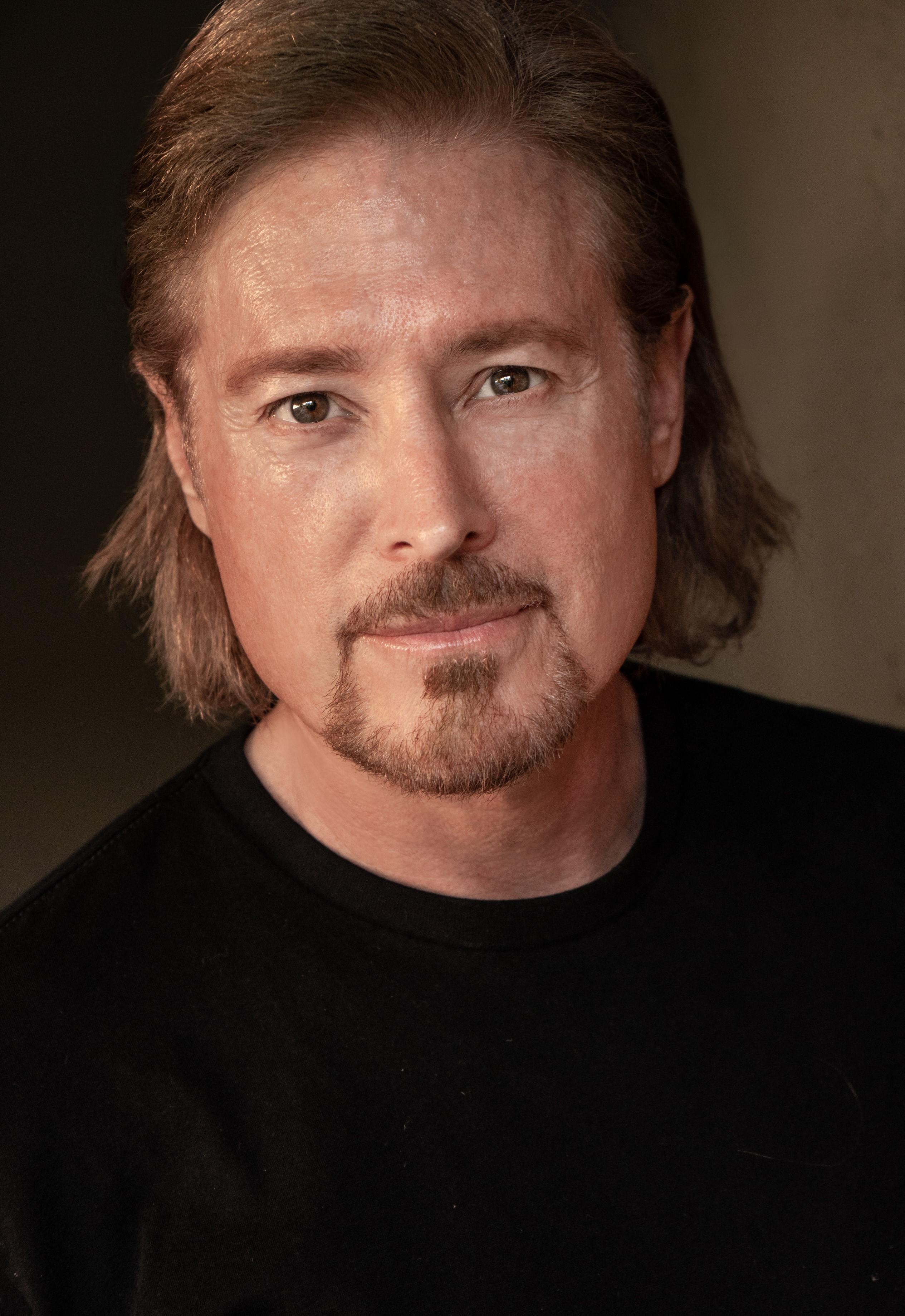 actor Scott Burkett large photo