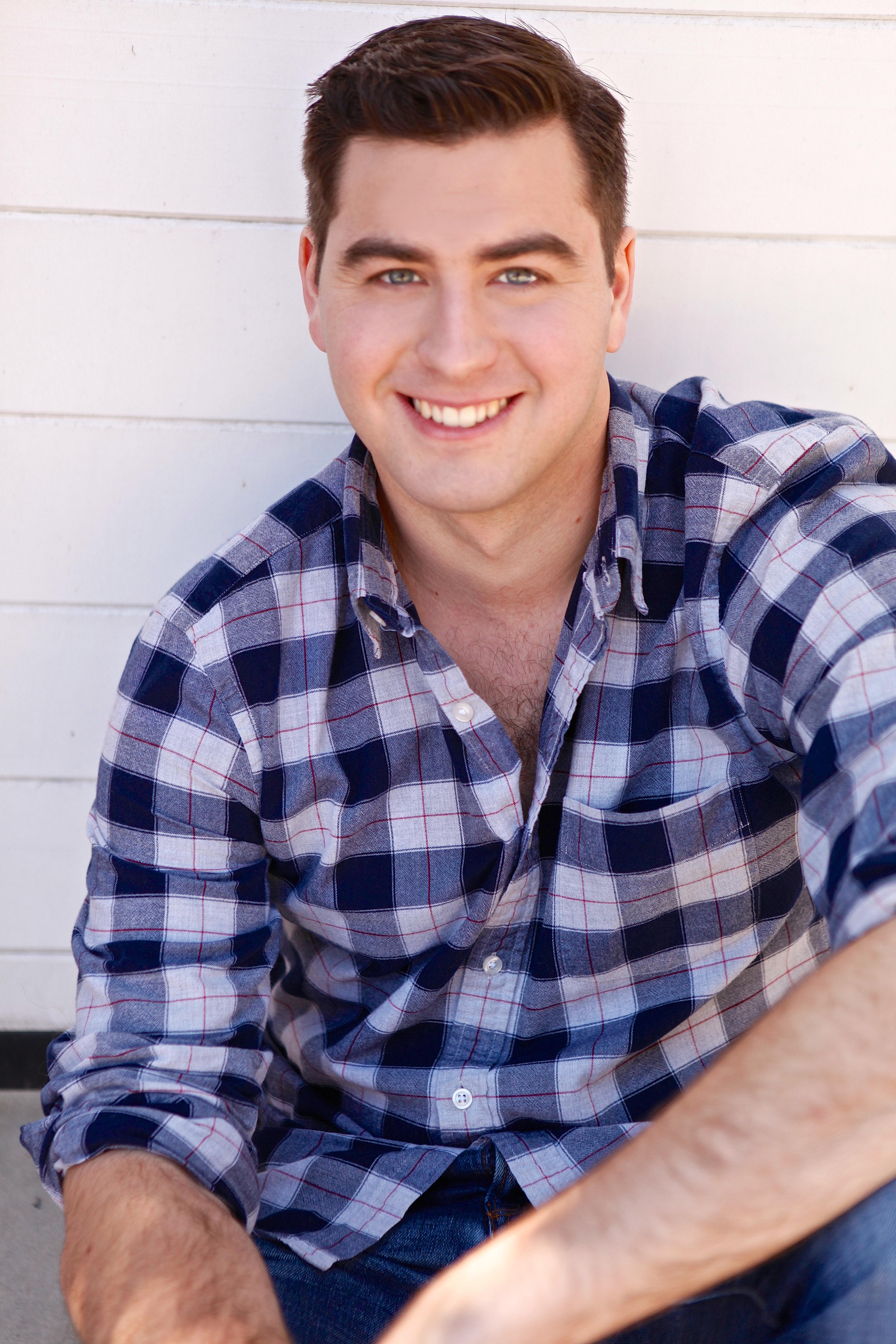 actor A.J. Helfet large photo