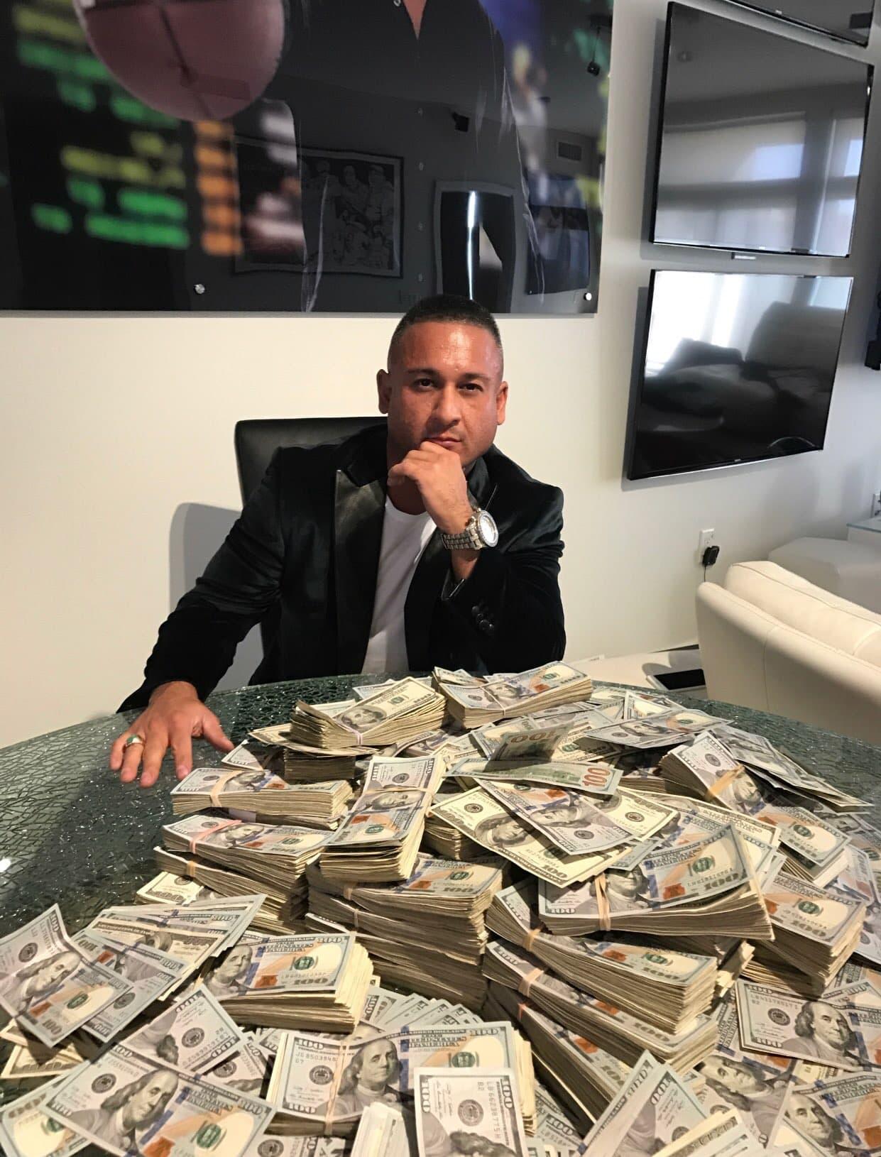 actor Dave Oancea large photo