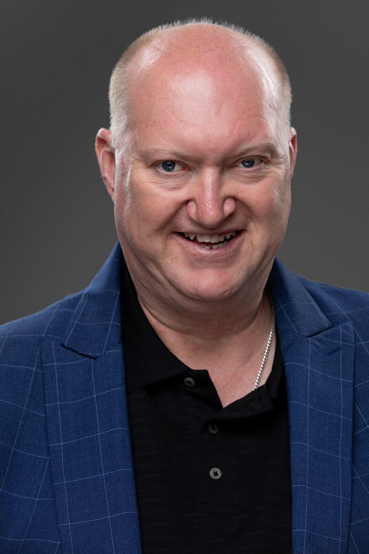 actor Craig Ingham large photo