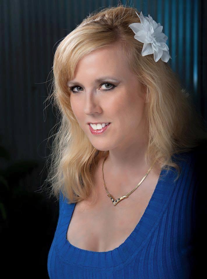 actor Dilynn Fawn Harvey large photo