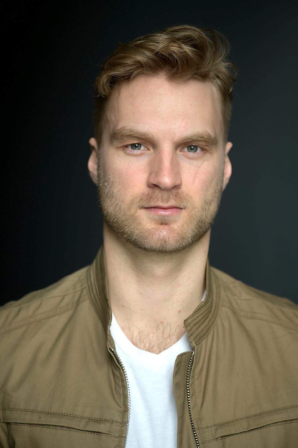 actor Michael Czemerys large photo