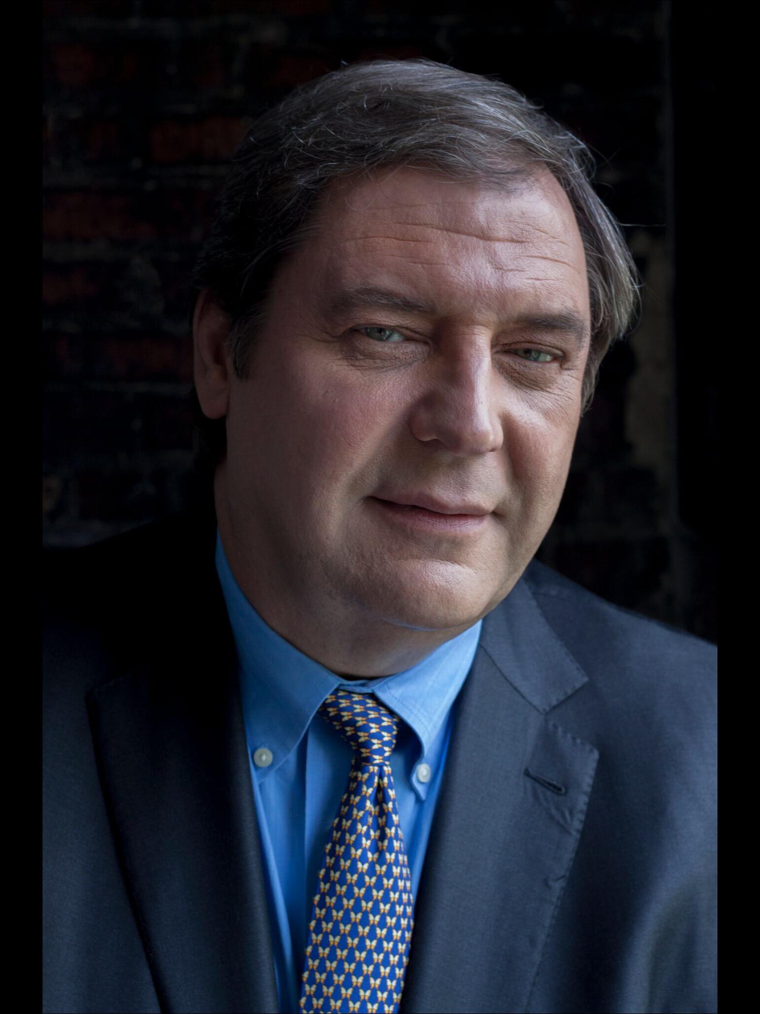 actor James Edward Thomas large photo