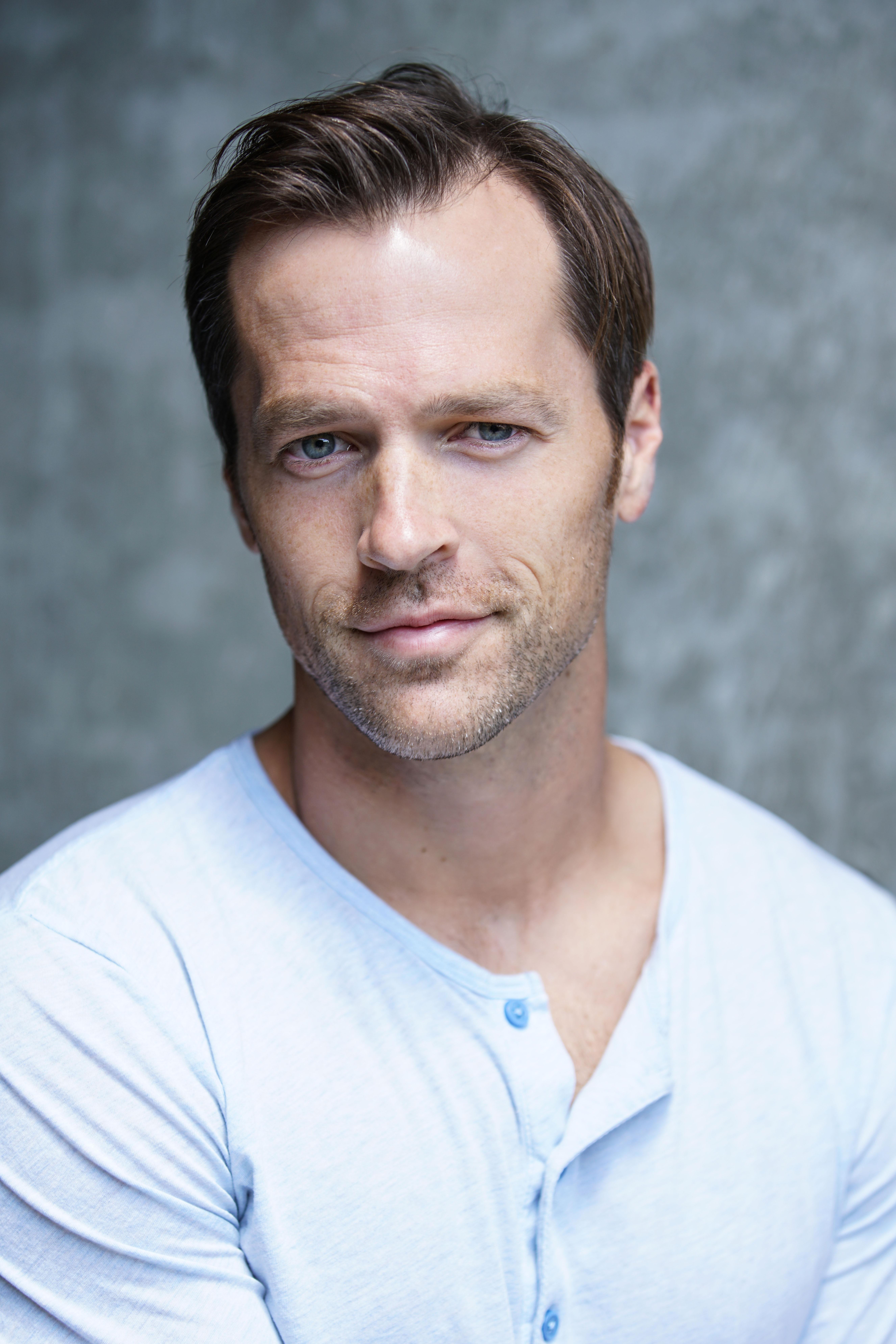 actor Cameron Brexler large photo