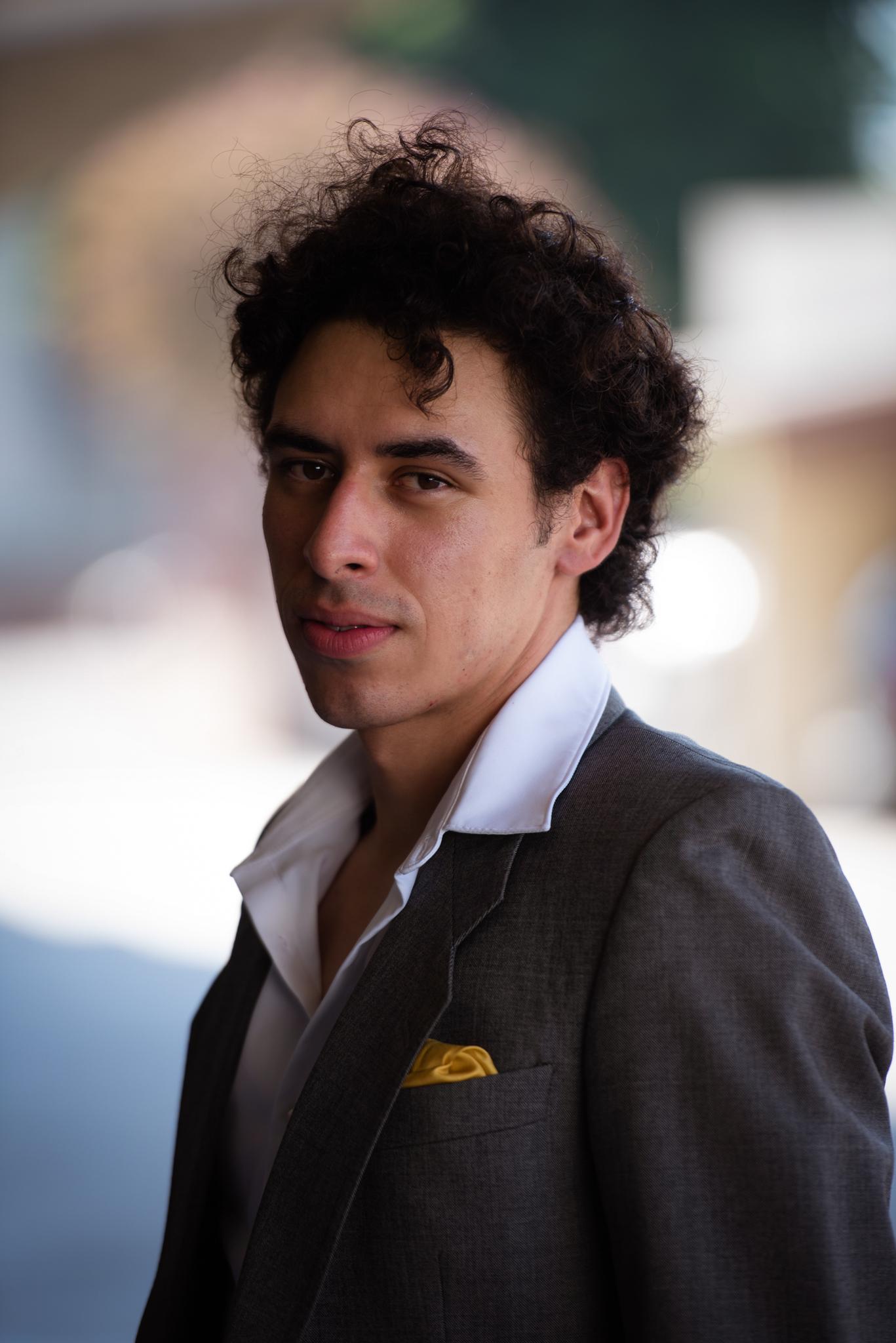 actor Julian Alejandre large photo