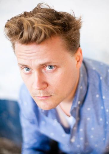 actor Max Darwin large photo