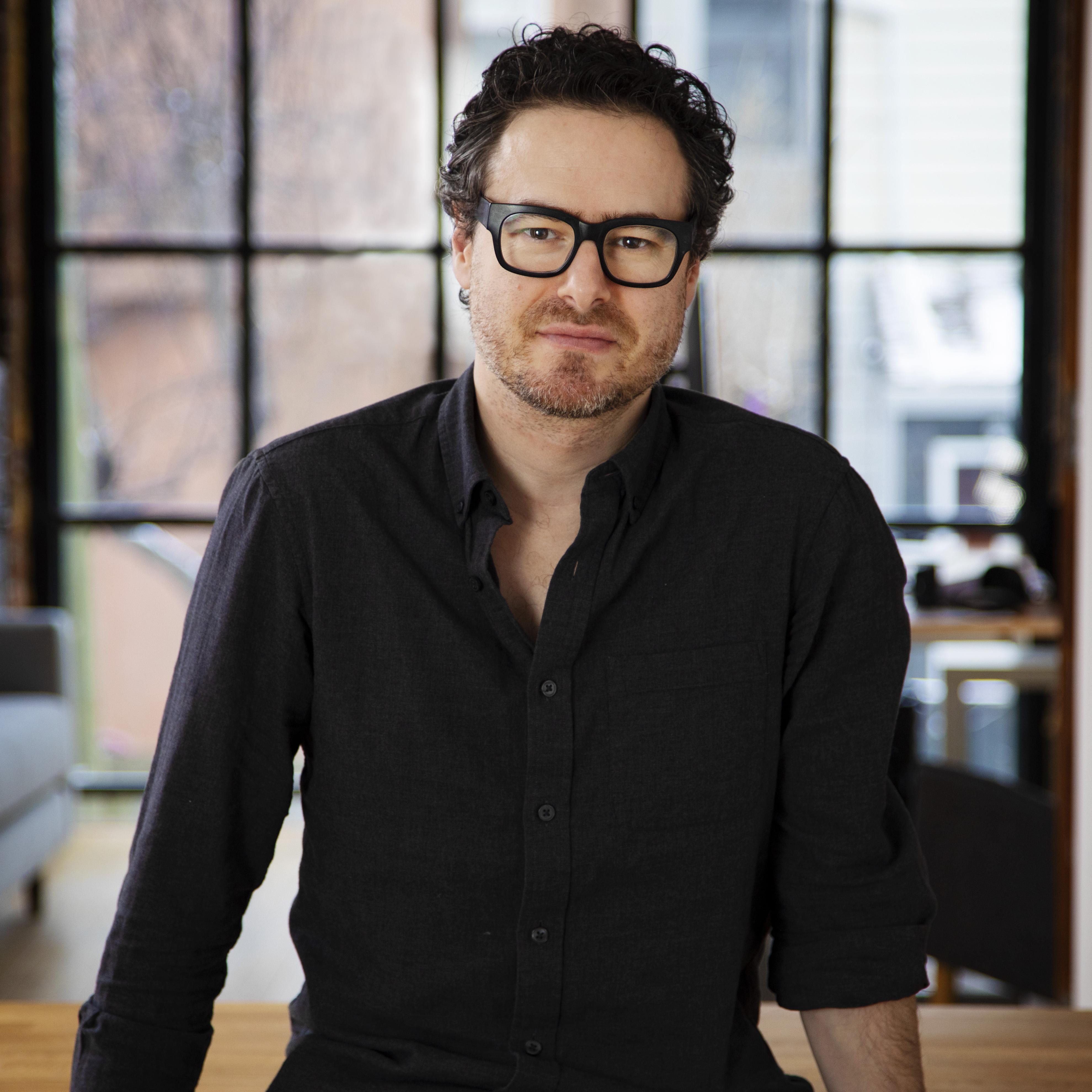 actor Jordan Barker large photo