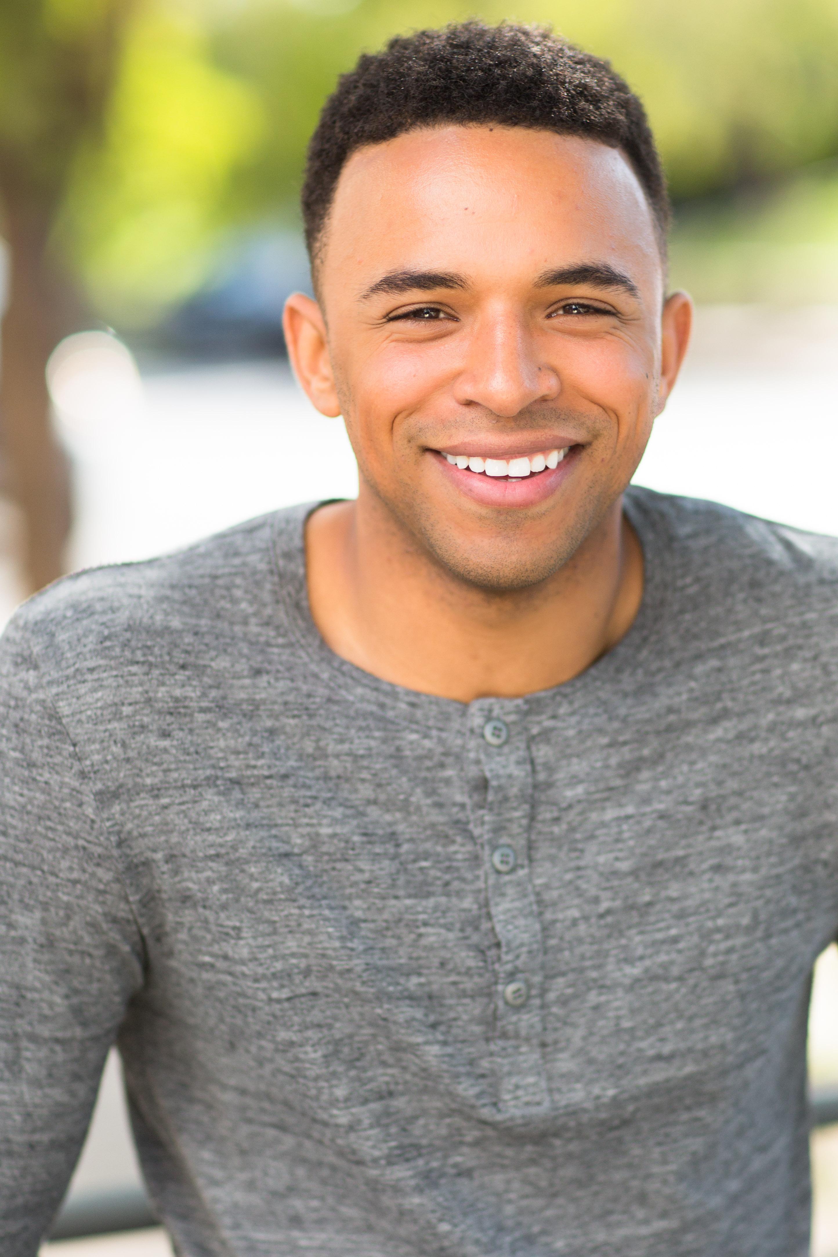 actor Glenn Lutz large photo