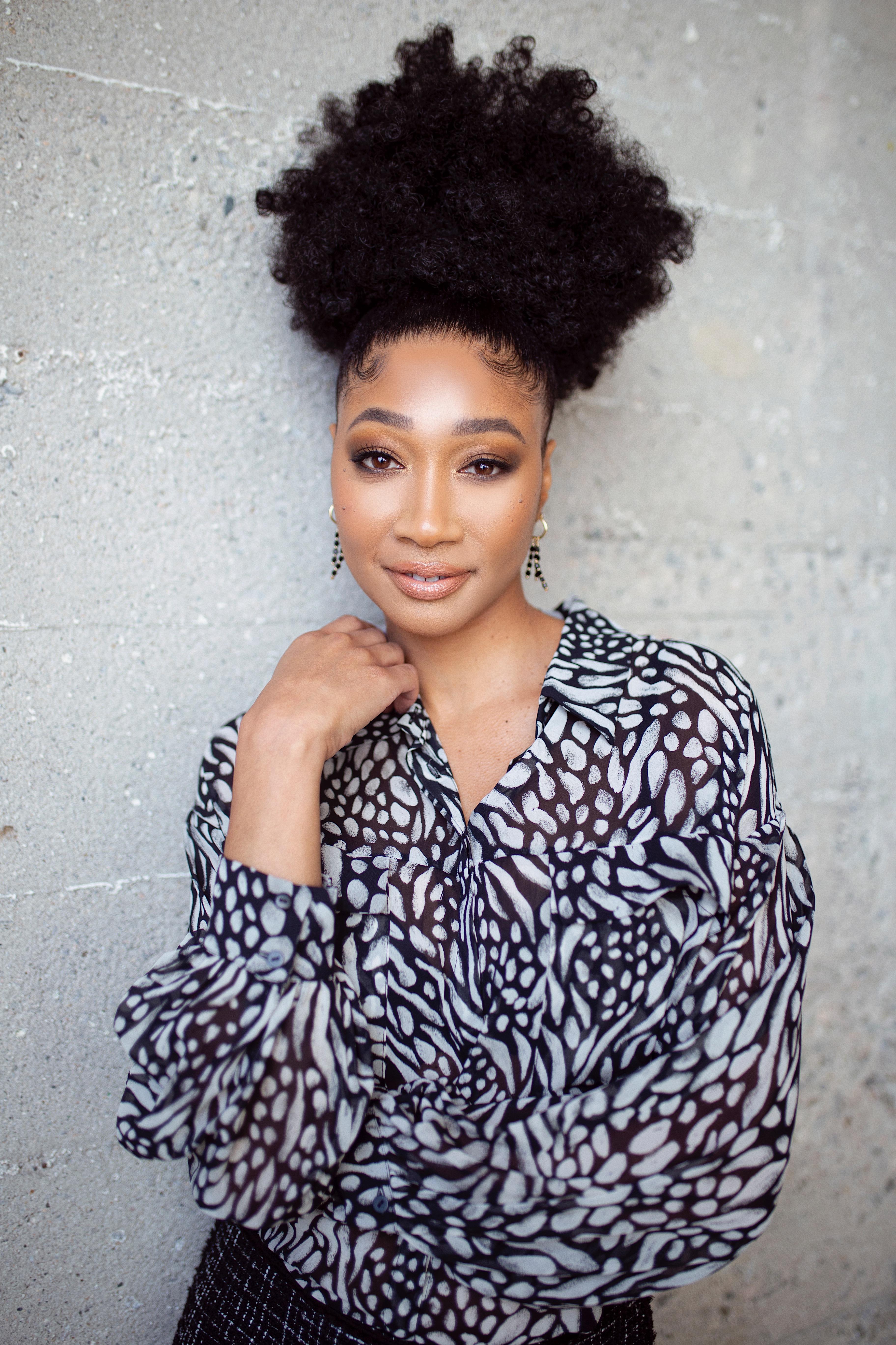 actor Shondalia White large photo