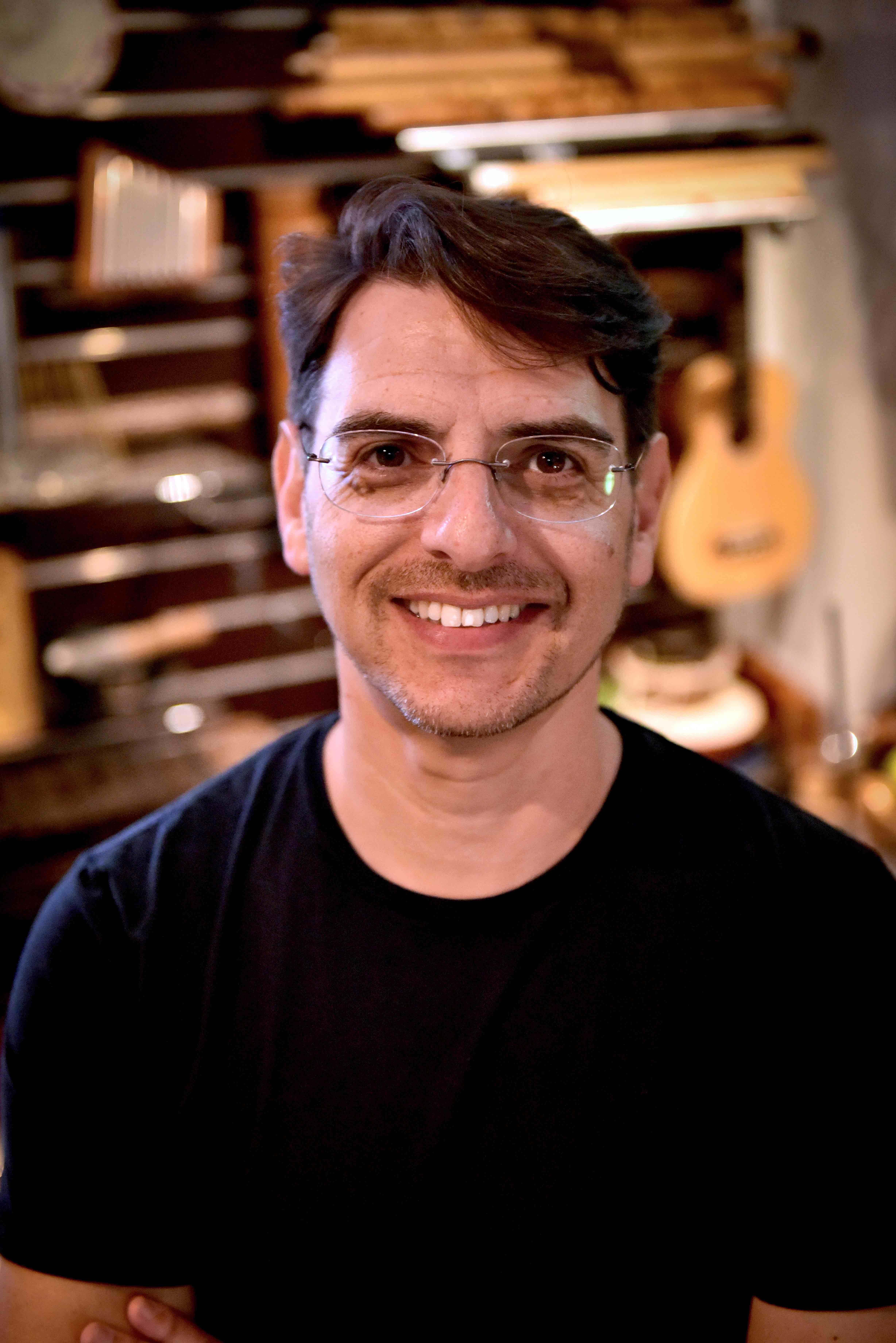 actor Guy Gross large photo