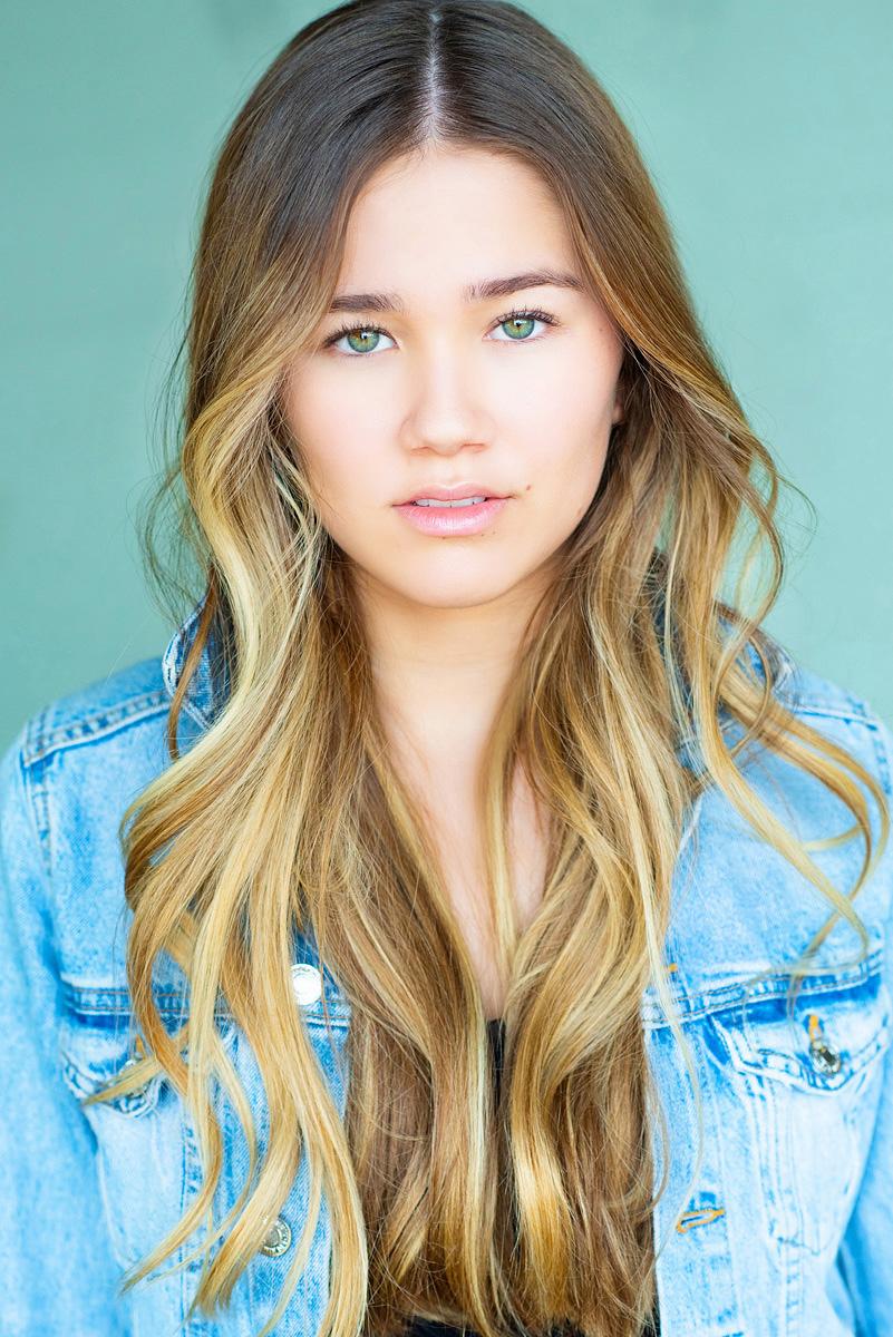 actor Brooklyn Rae Silzer large photo