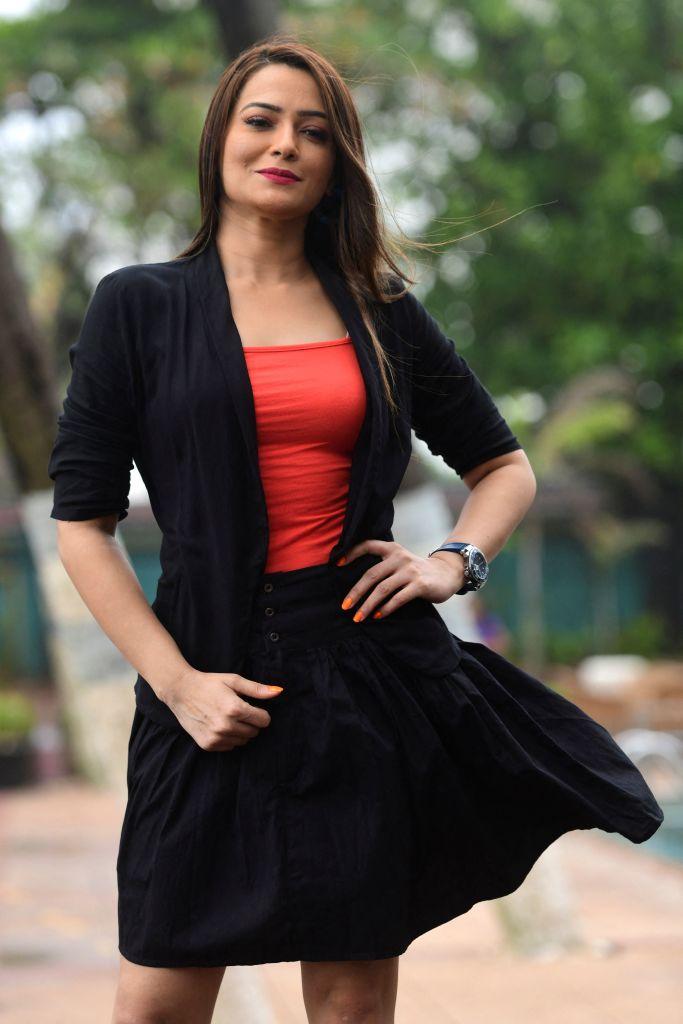 actor Samiksha Bhatnagar large photo