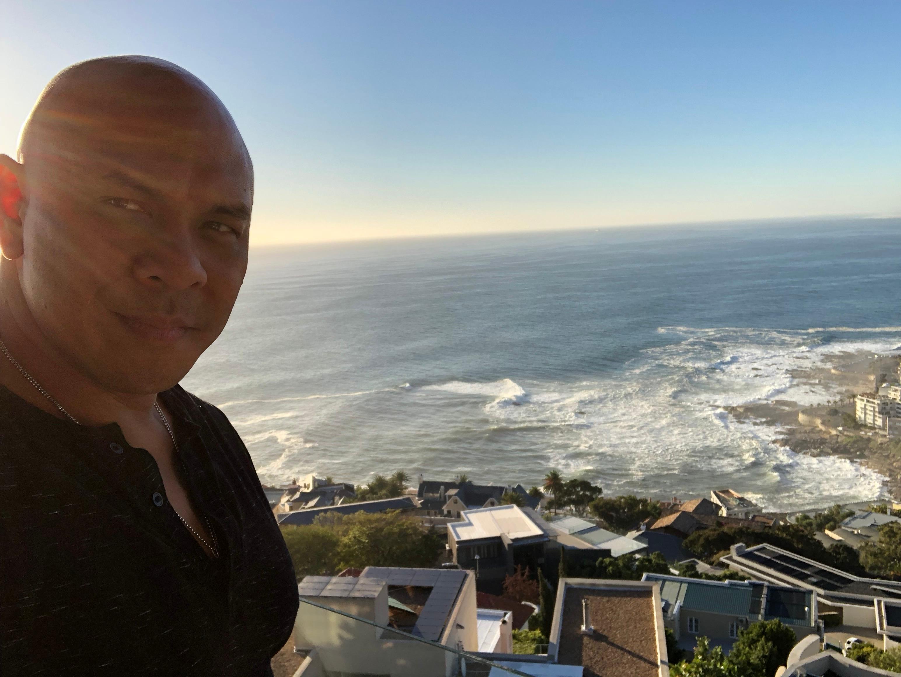 actor Brett Chan large photo