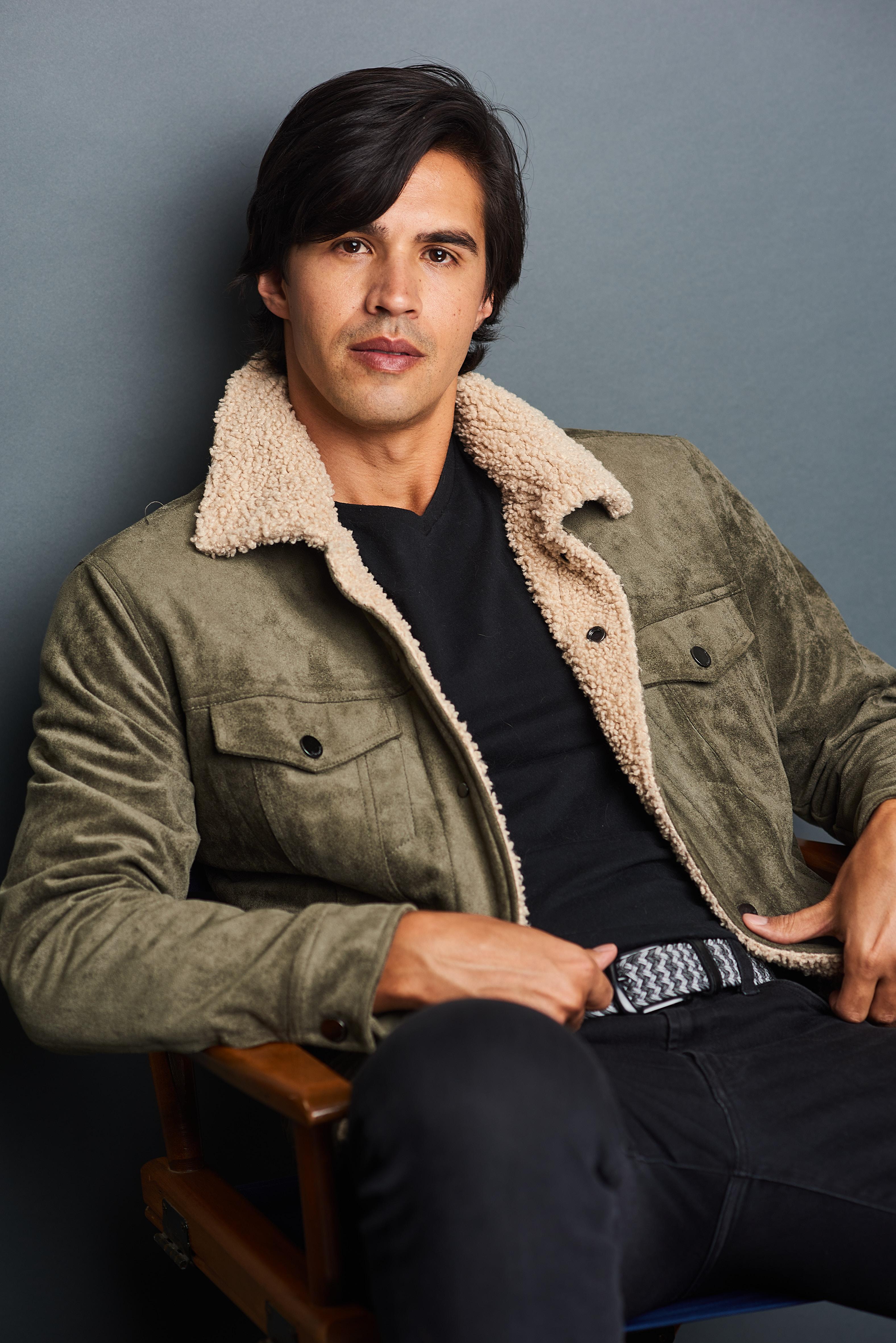 actor Diogo Hausen large photo