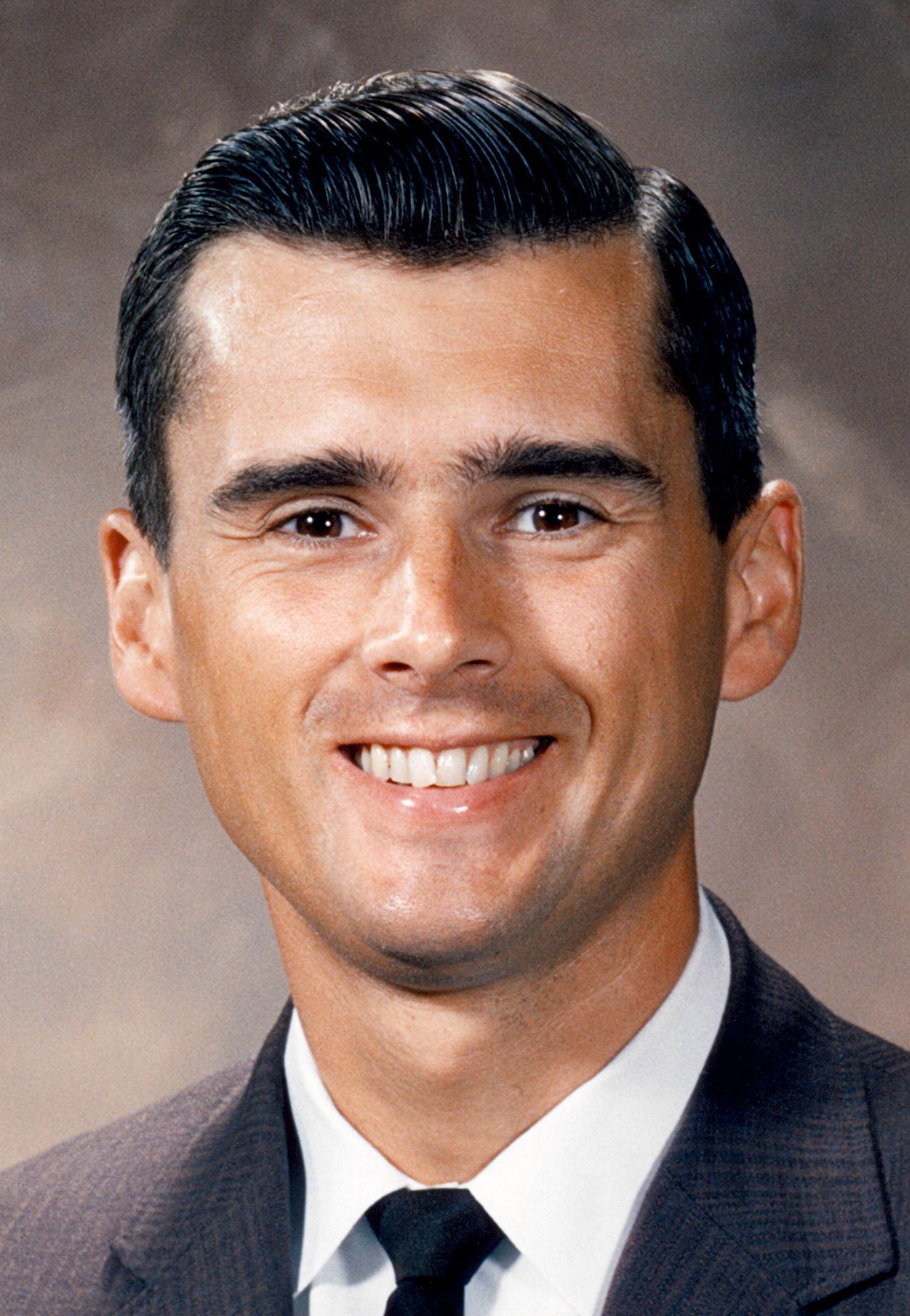 actor Roger B. Chaffee large photo