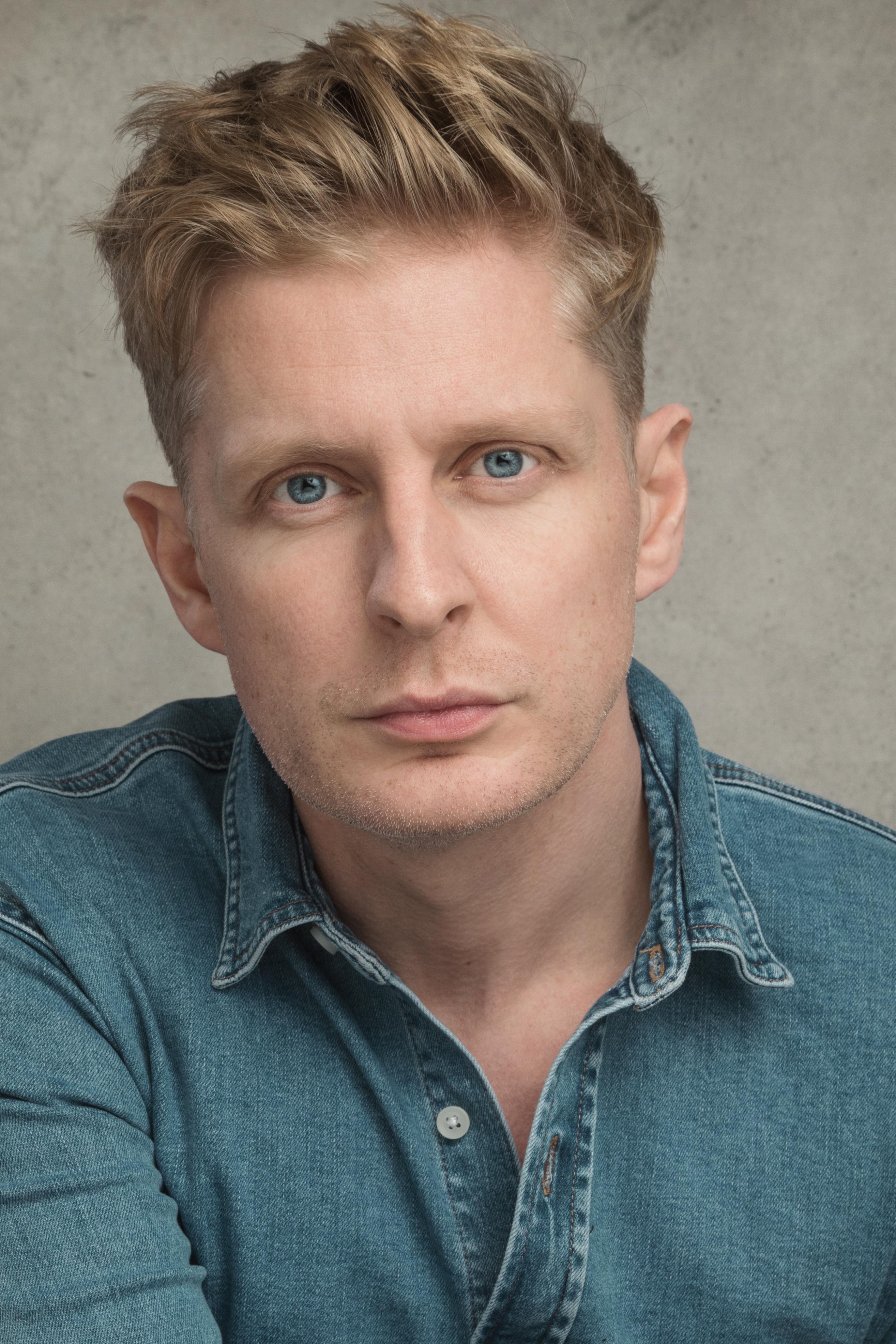 actor Gerard McCarthy large photo