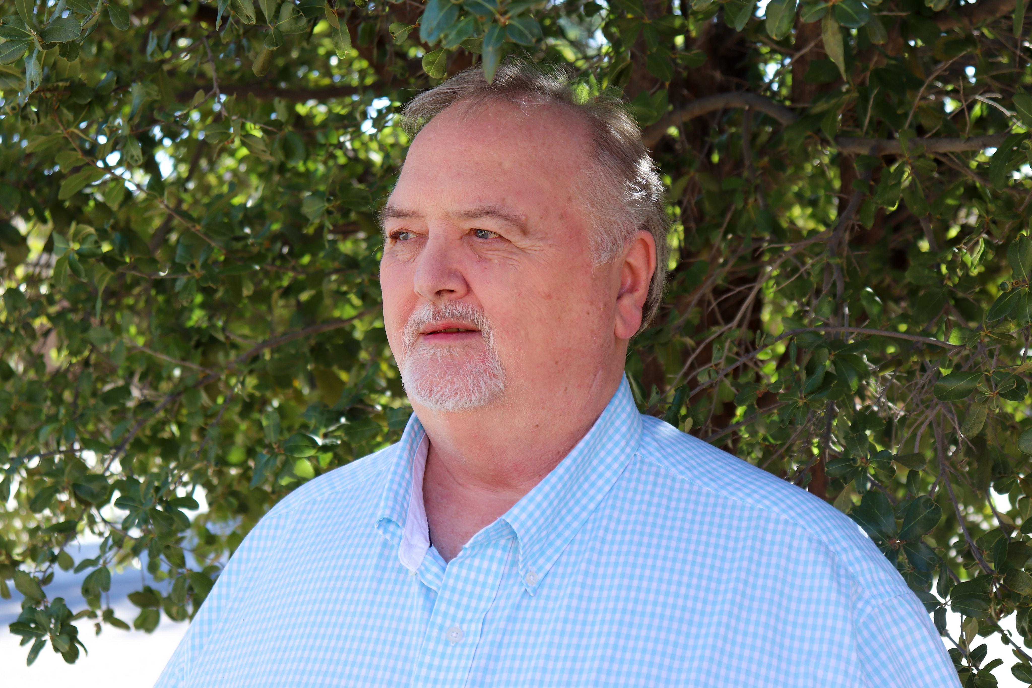 actor Leon J. Brumby large photo