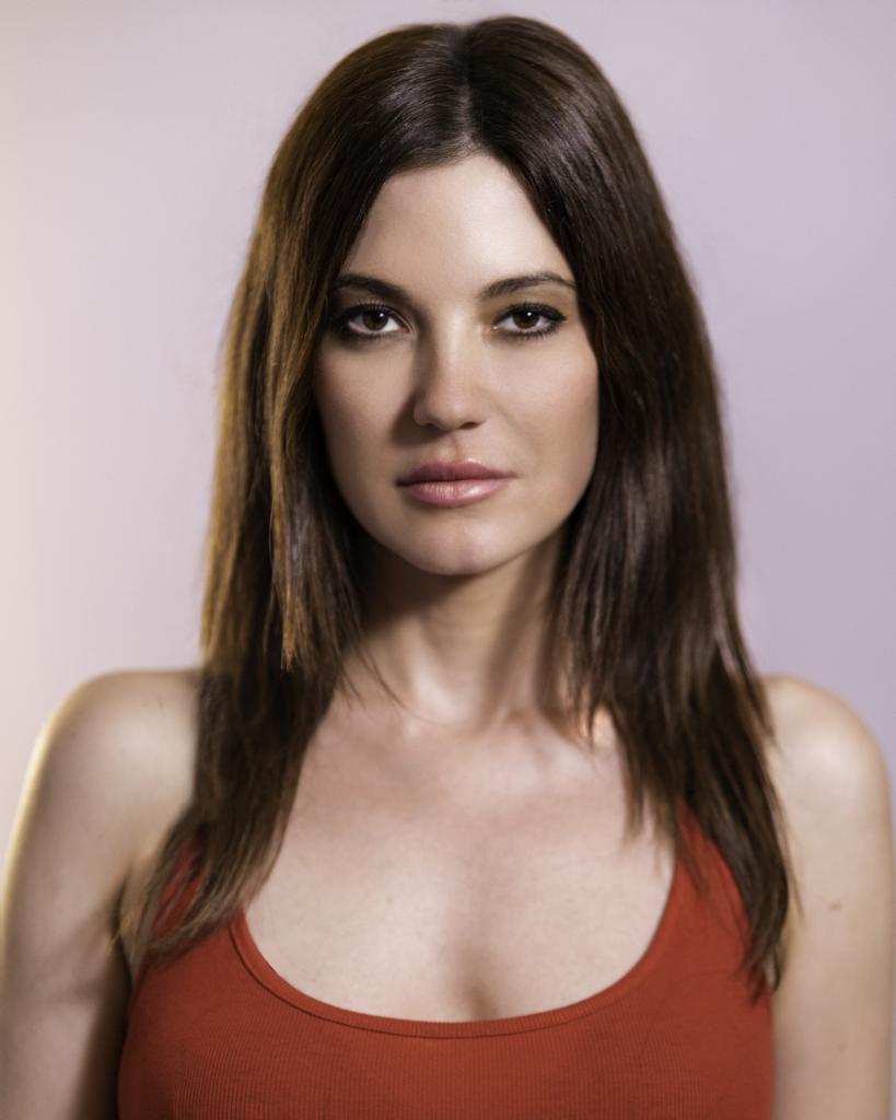 actor Eva Hamilton large photo