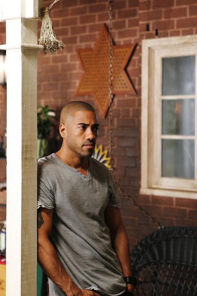 actor Brad James large photo