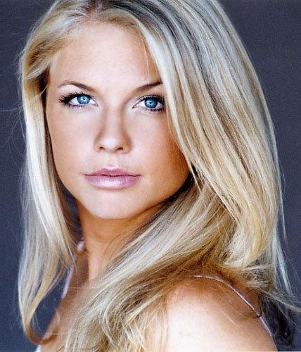 actor Michelle Pierce large photo