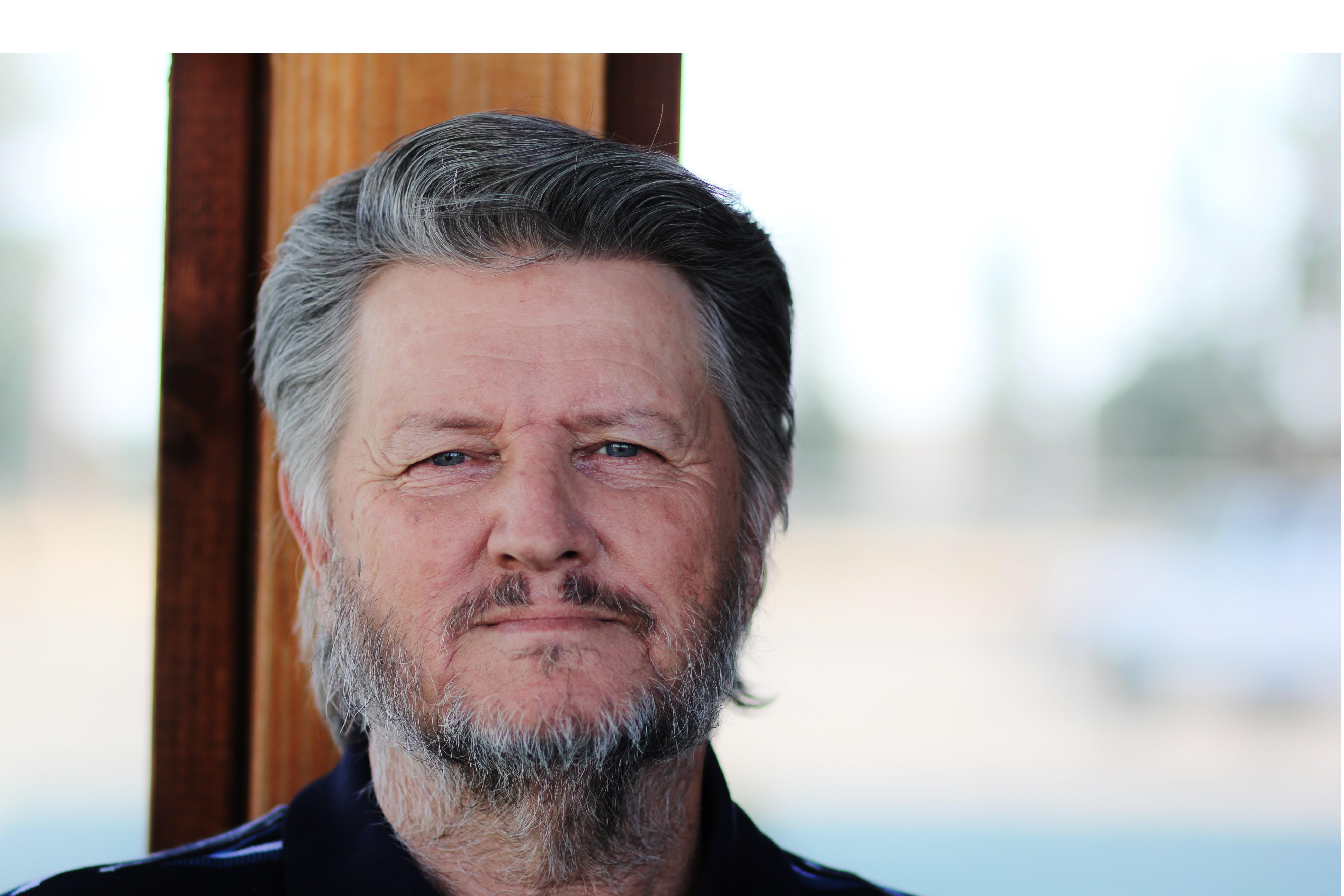 actor Earl S. Johnson large photo