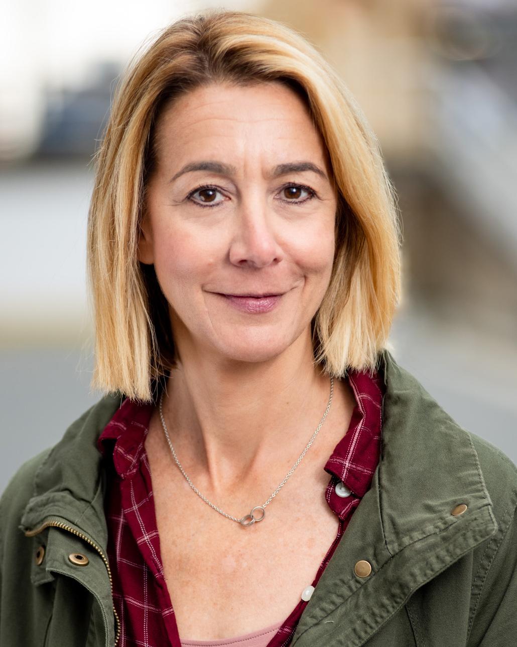 actor Dina Engel large photo