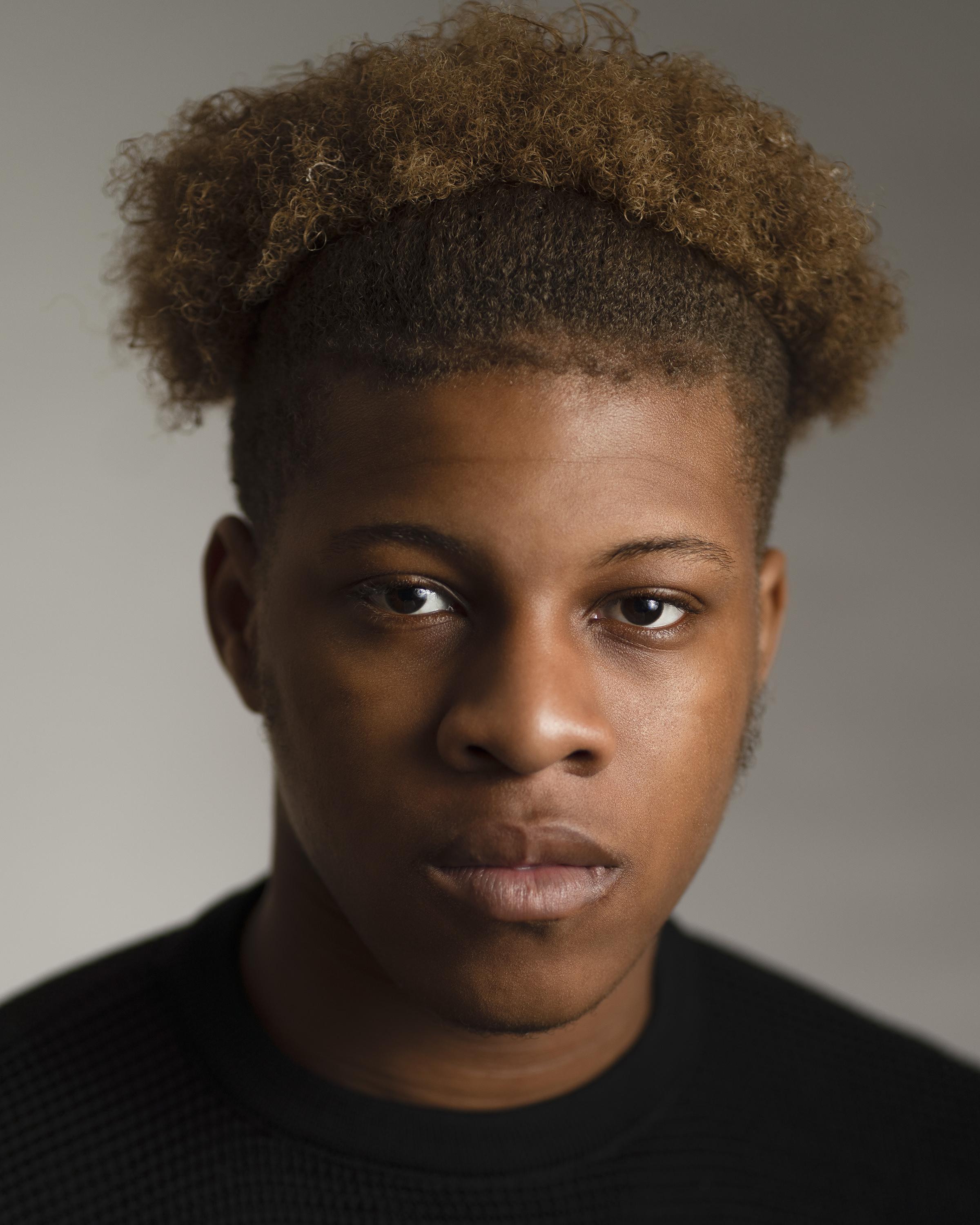 actor Aaron Edo large photo