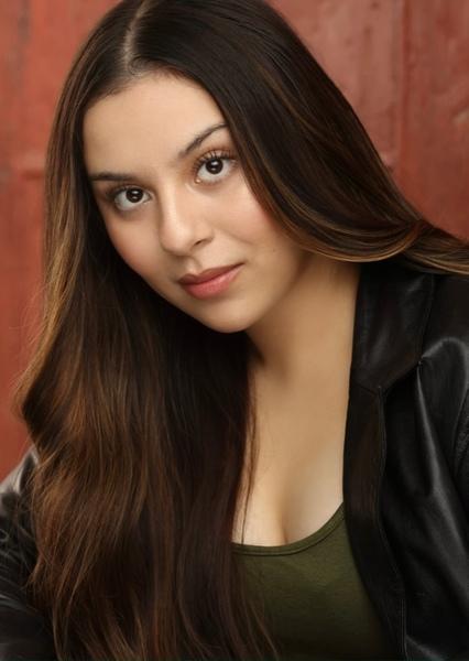 actor Angelina Folino large photo