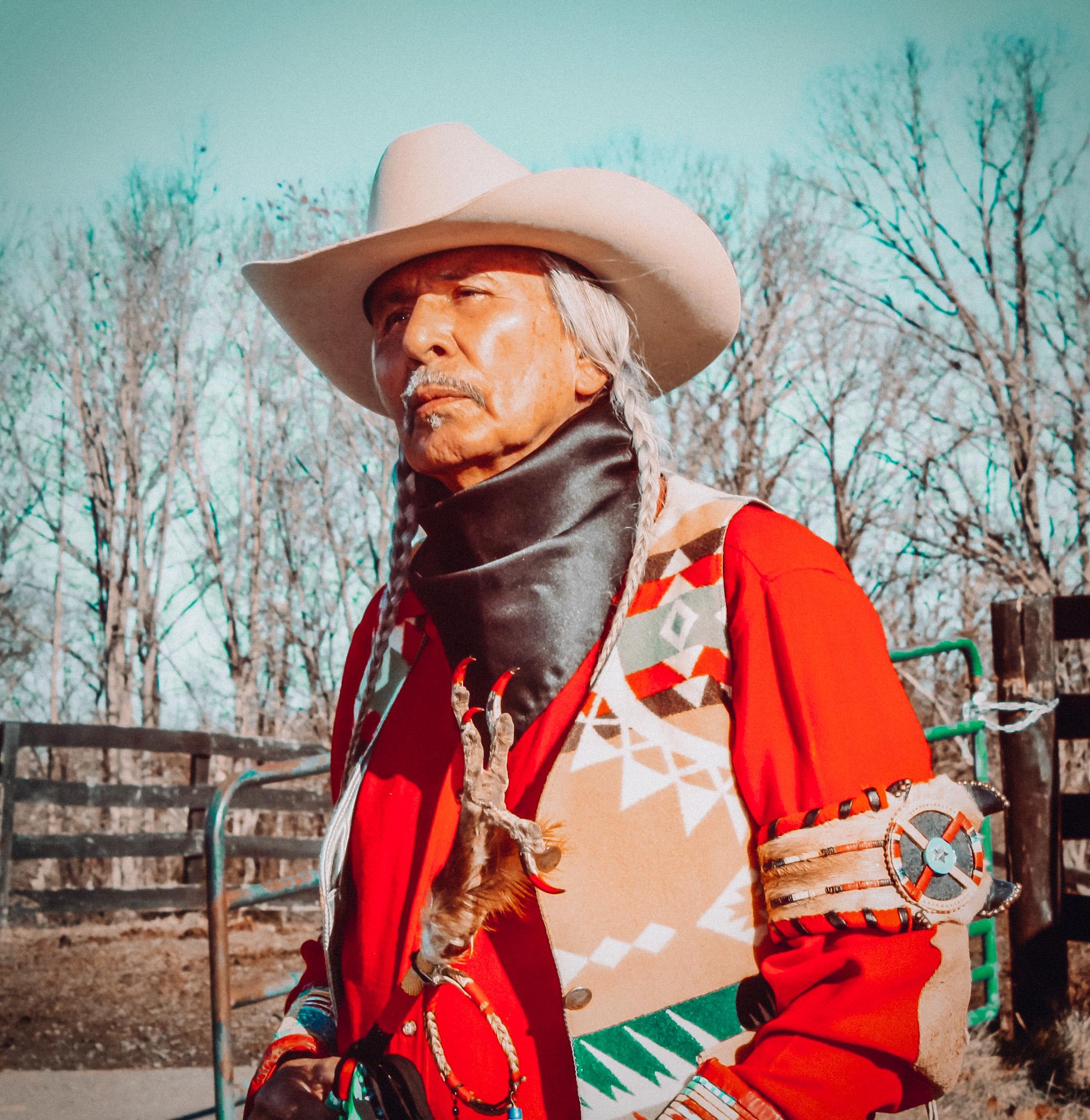 actor Apesanahkwat large photo