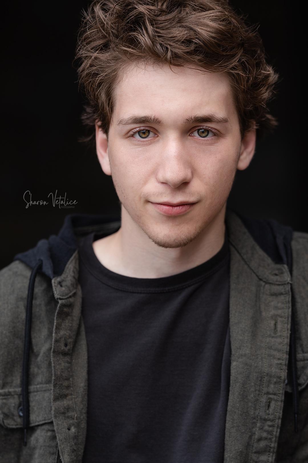 actor Brandon Halderman large photo