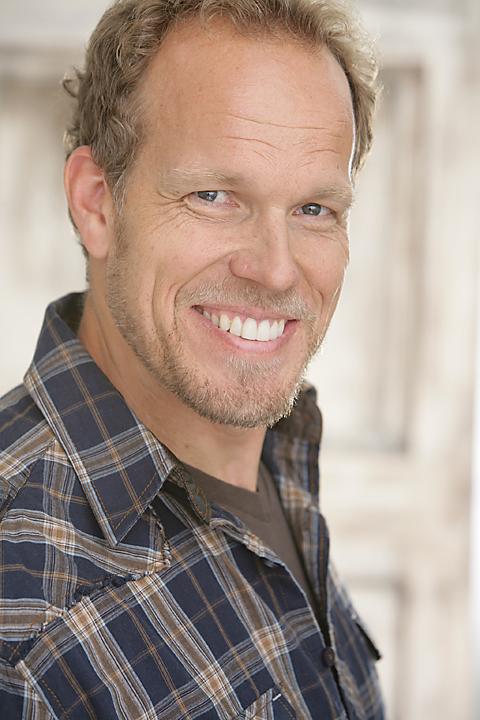 actor Dave Bannick large photo