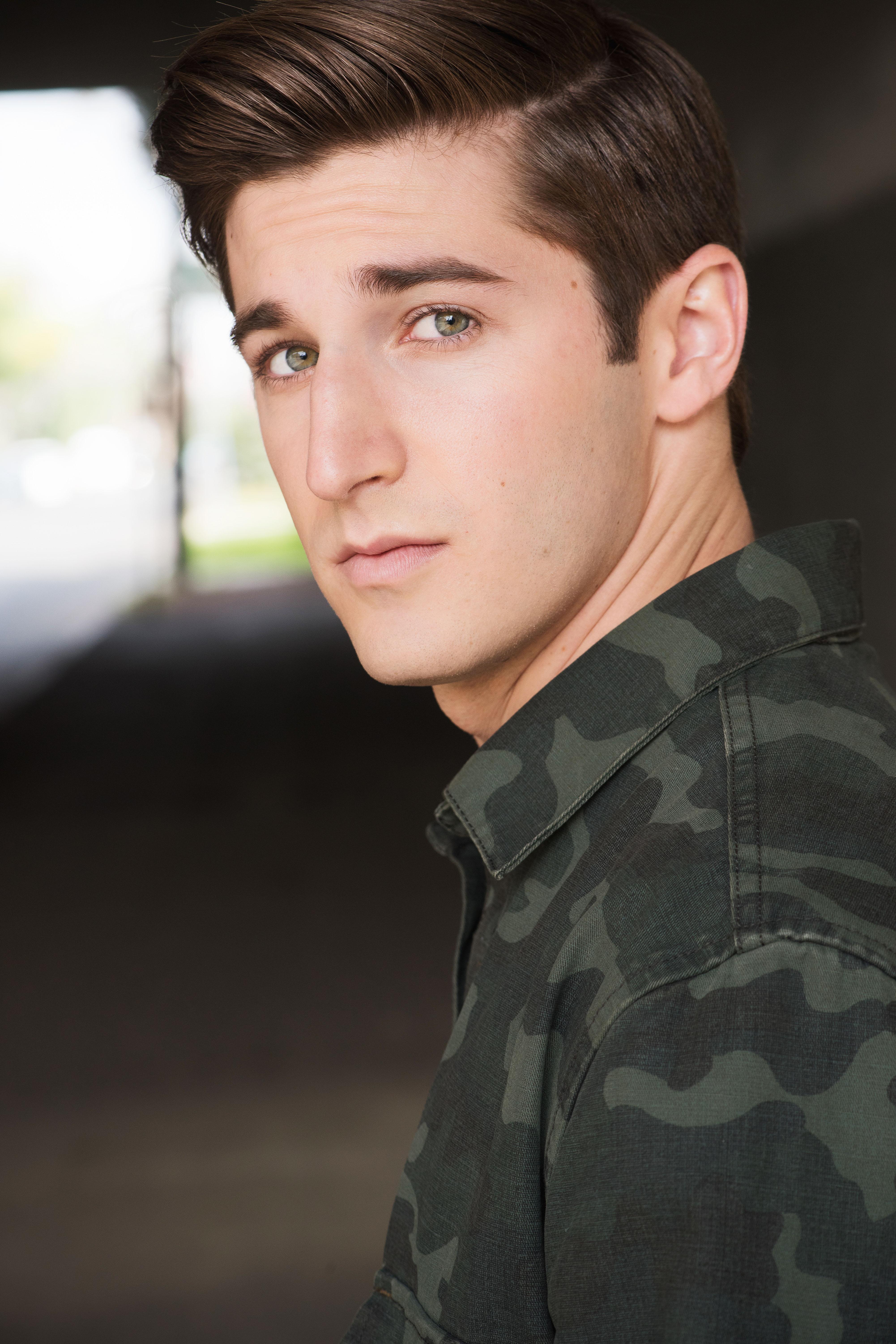 actor Justin Lieberman large photo