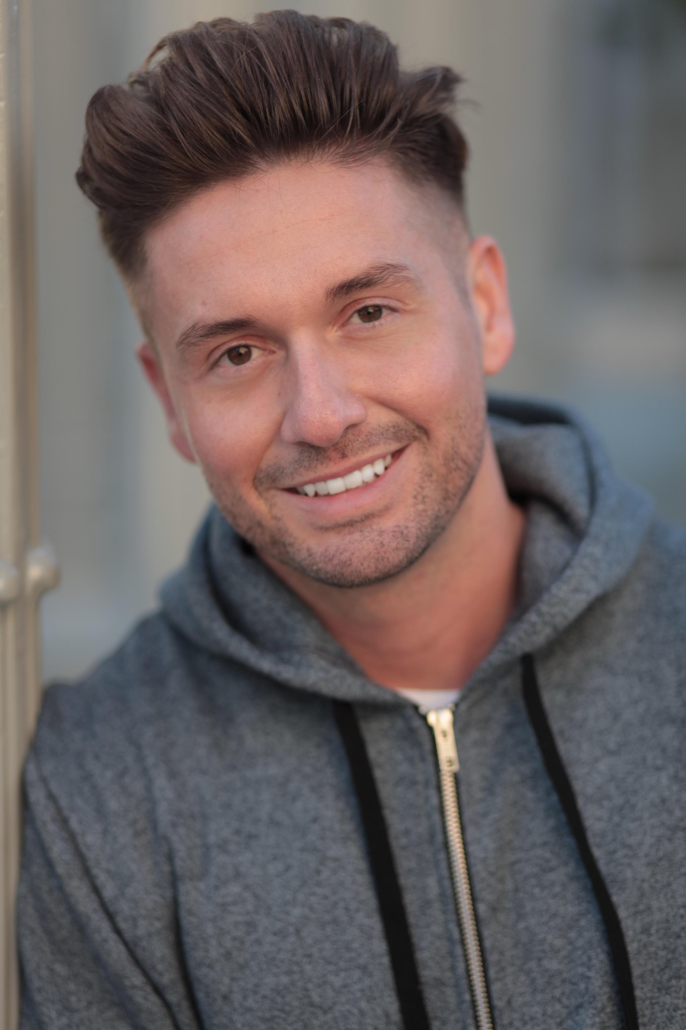 actor Brandon Schinaman large photo