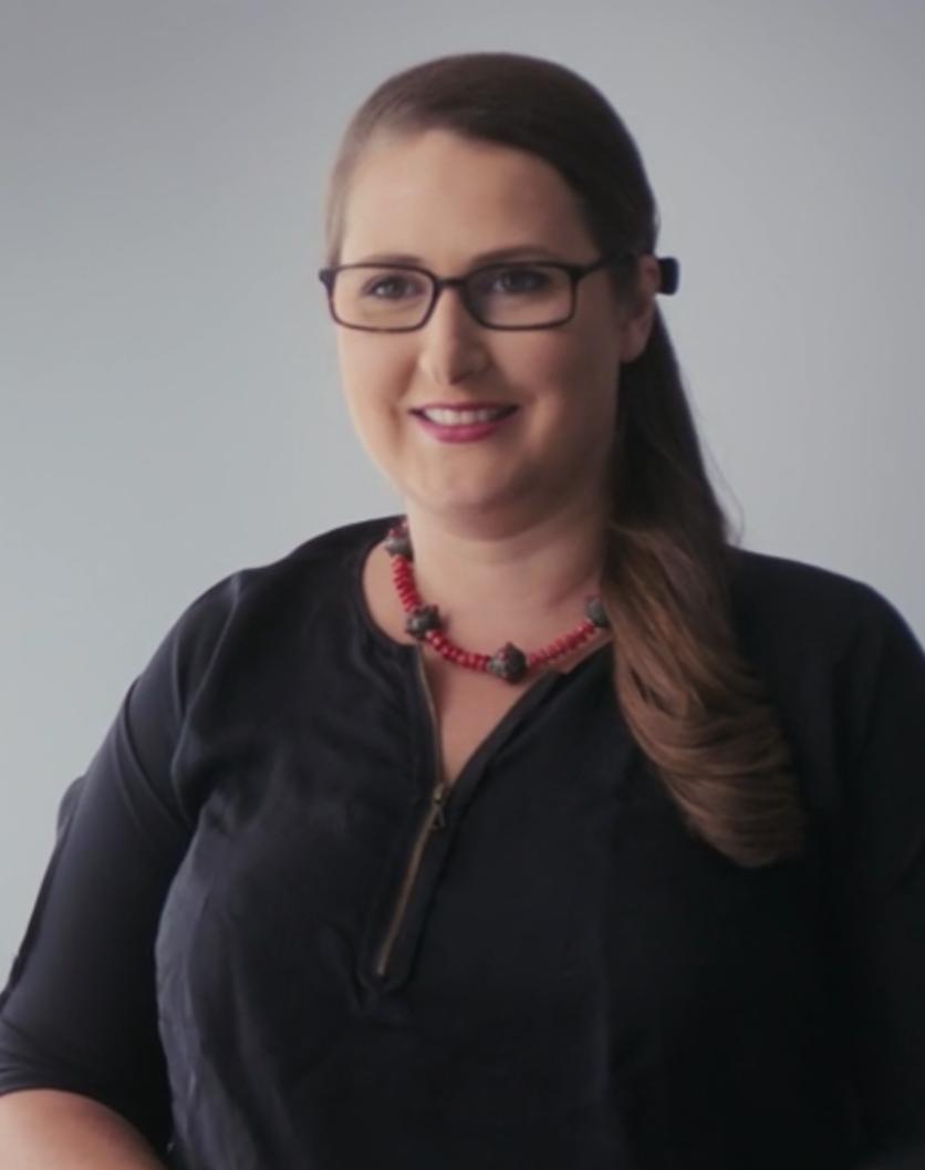 actor Polly Mosendz large photo