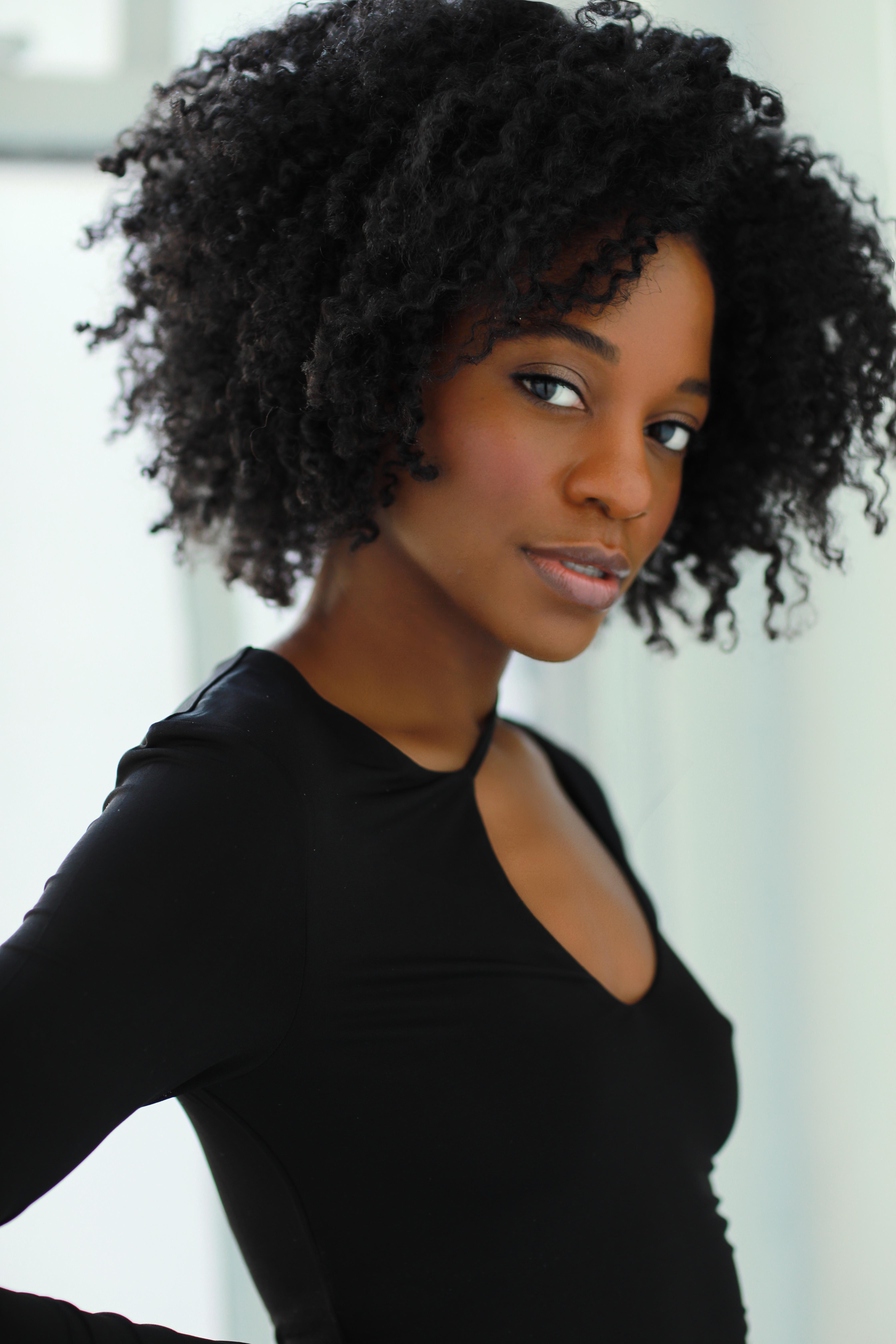 actor Latoya Edwards large photo