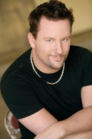 actor Andrew Mullin large photo