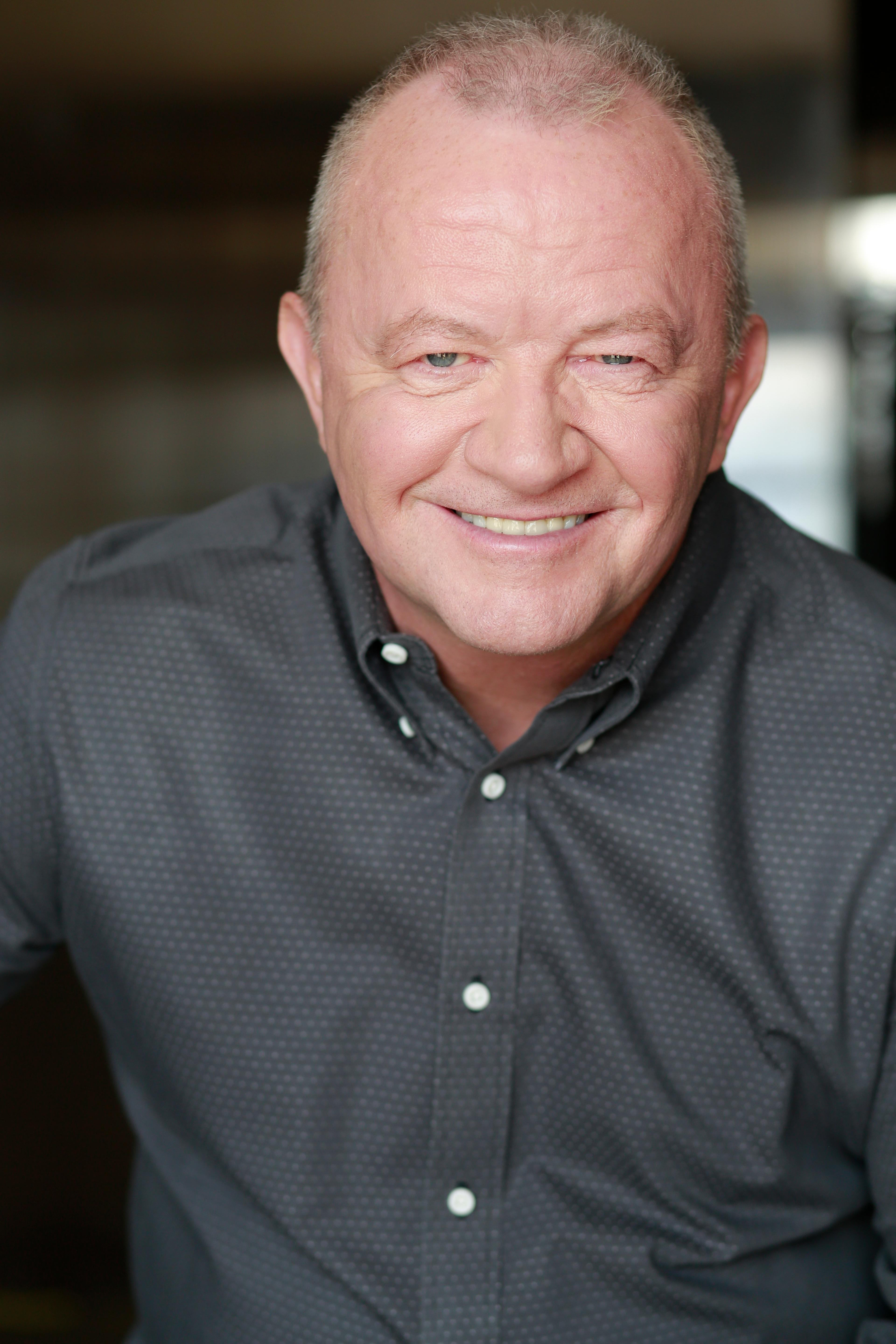 actor Jim Gulliford large photo