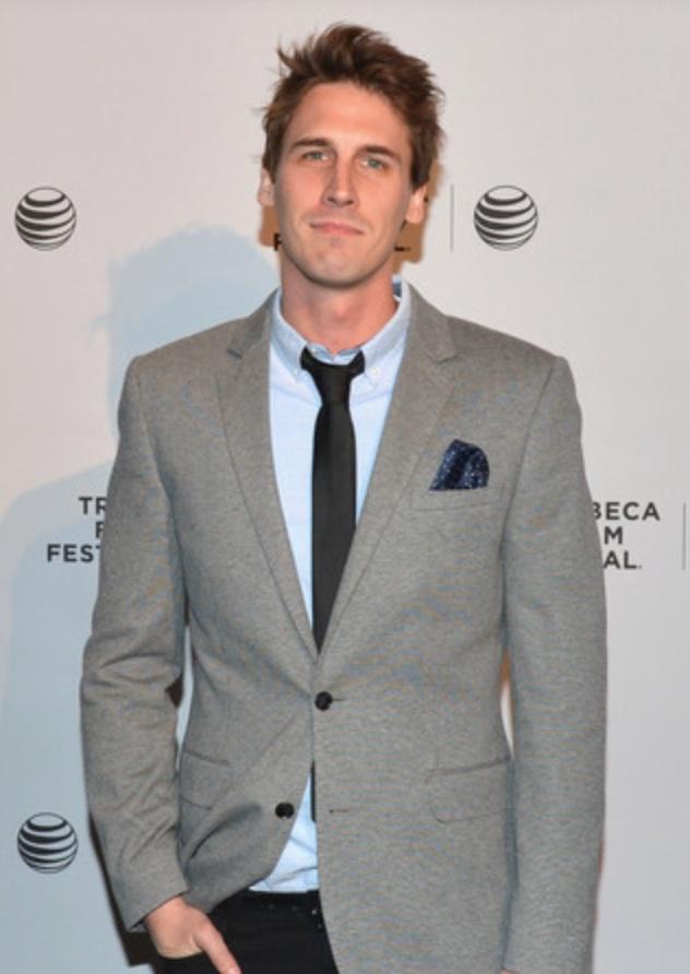 actor Jason Selvig large photo