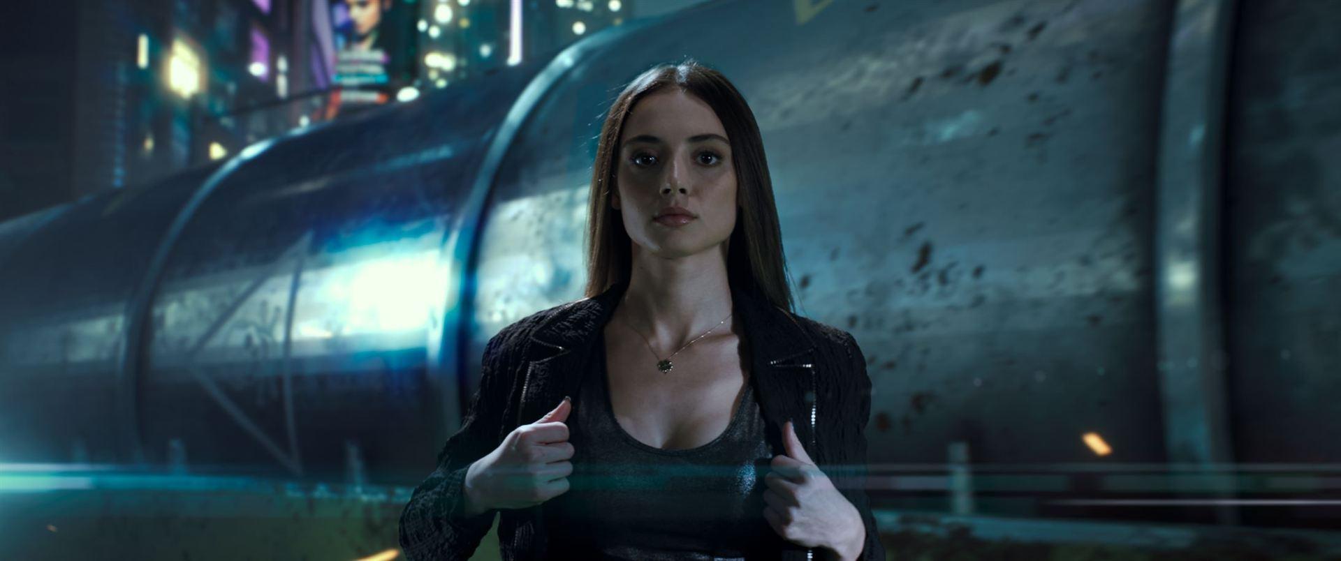 actor Rabia Soyturk large photo