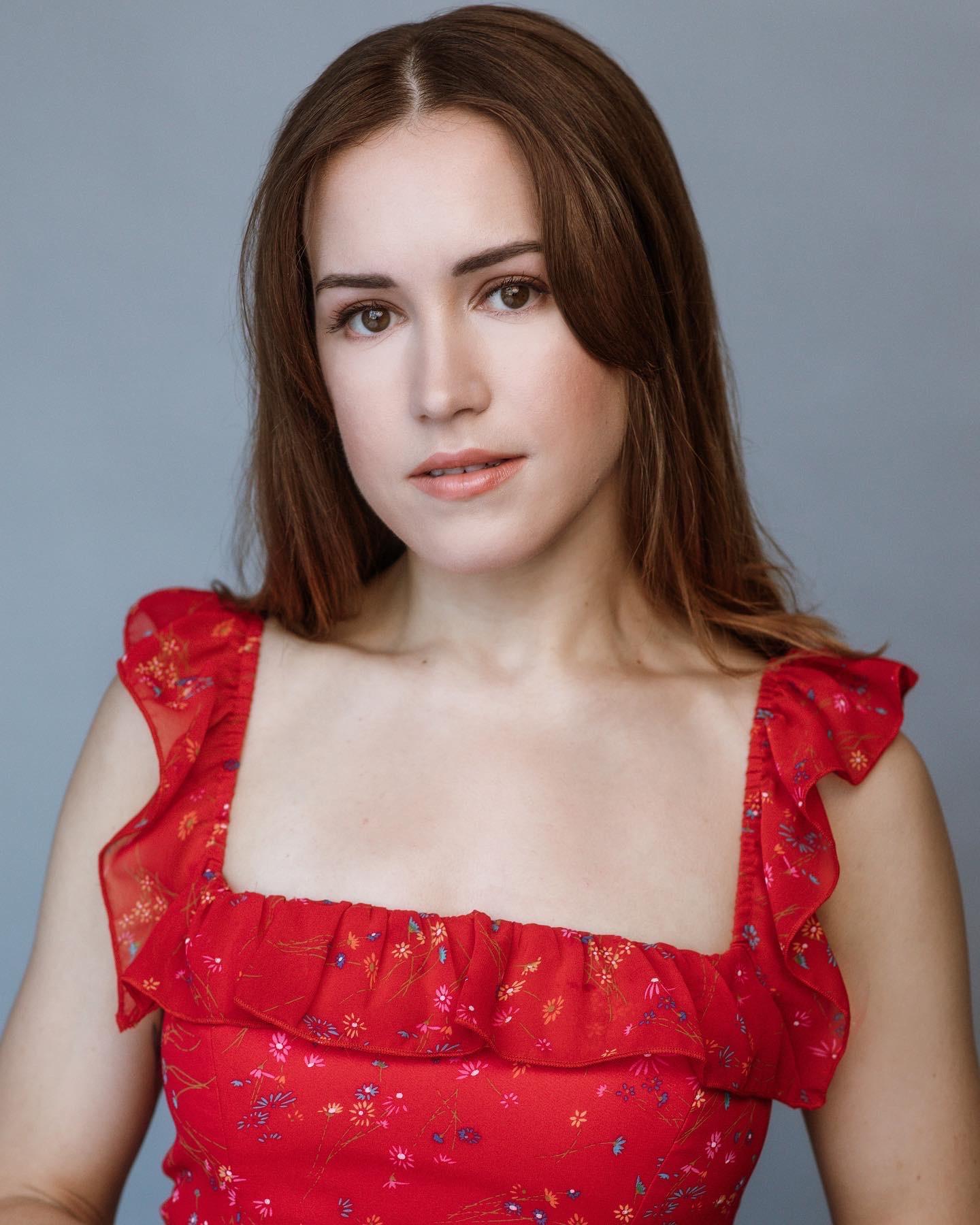 actor Jenny Fischer large photo