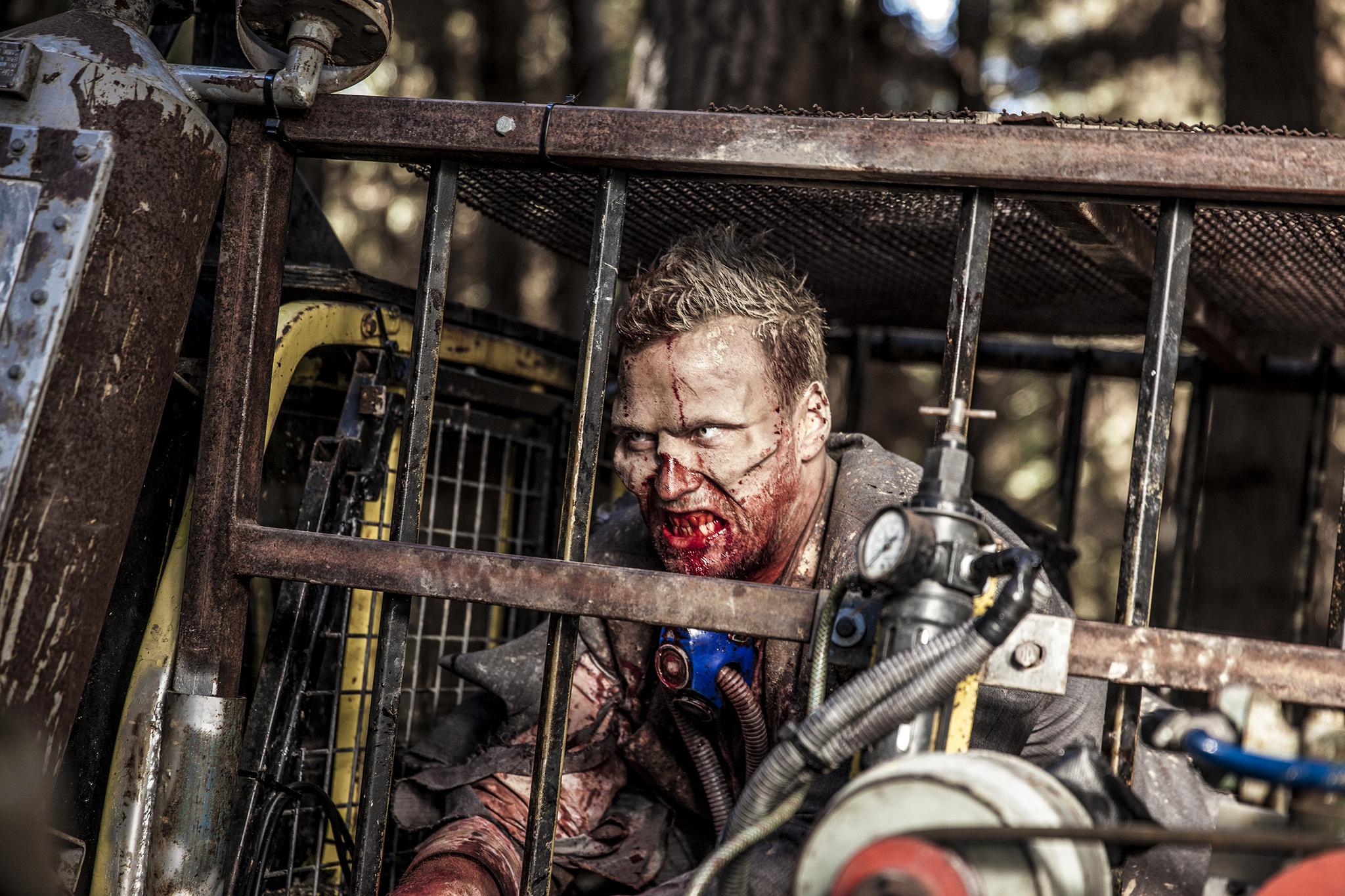 actor Cain Thompson large photo